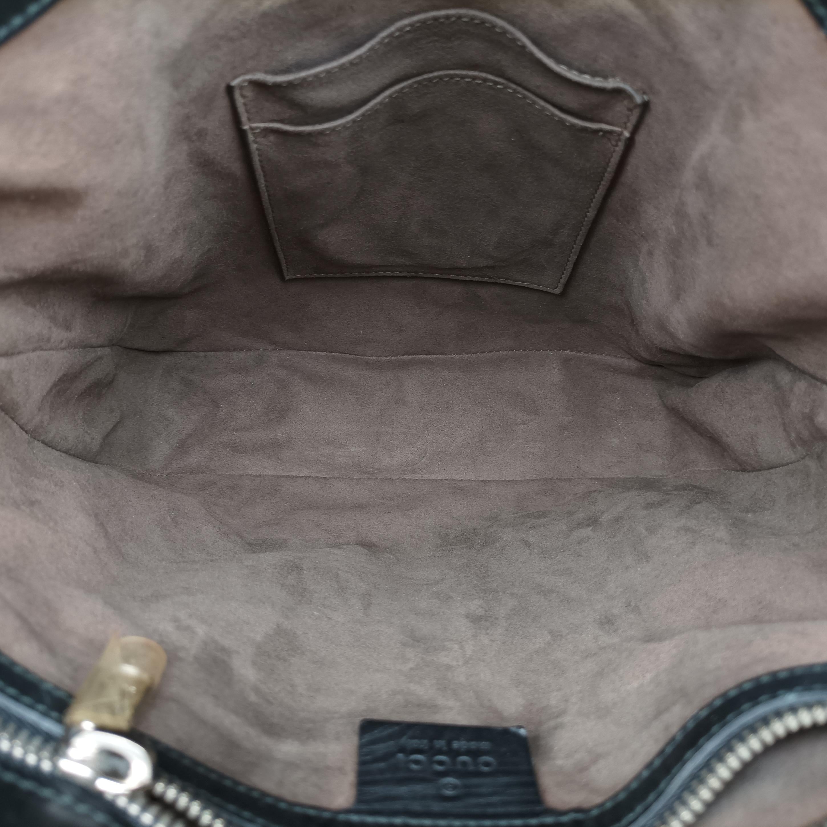 Pre-owned Gucci GG Plus GG Supreme Black Leather 406368 shoulderbag | stylenewstar