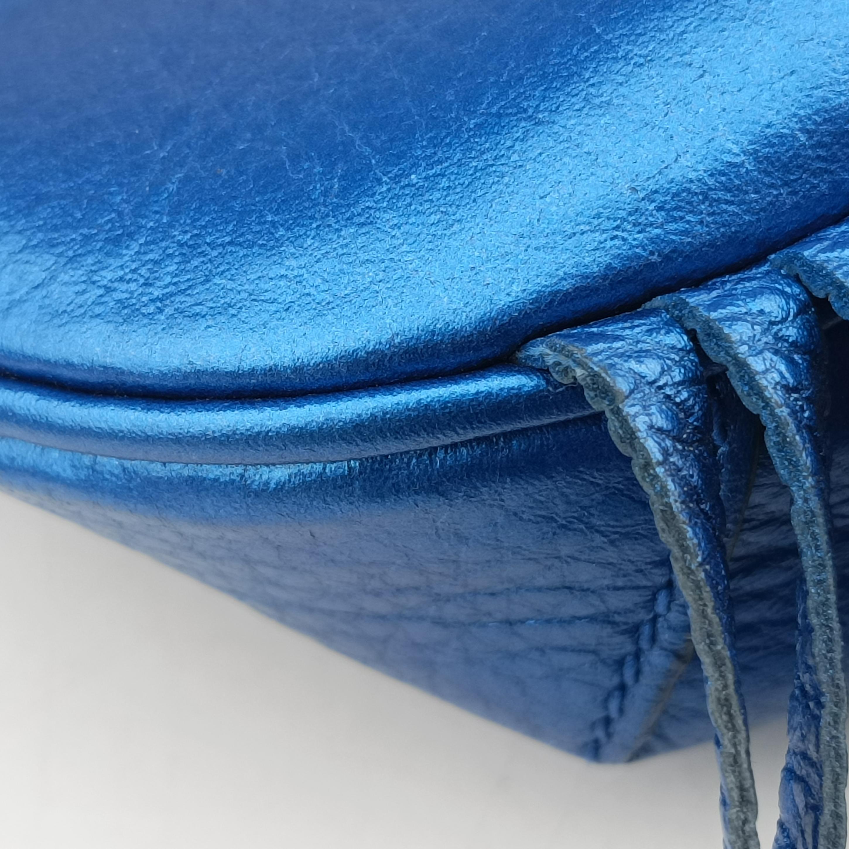Secondhand Gucci Bamboo Fringe Blue Leather 347100 shoulderbag | stylenewstar