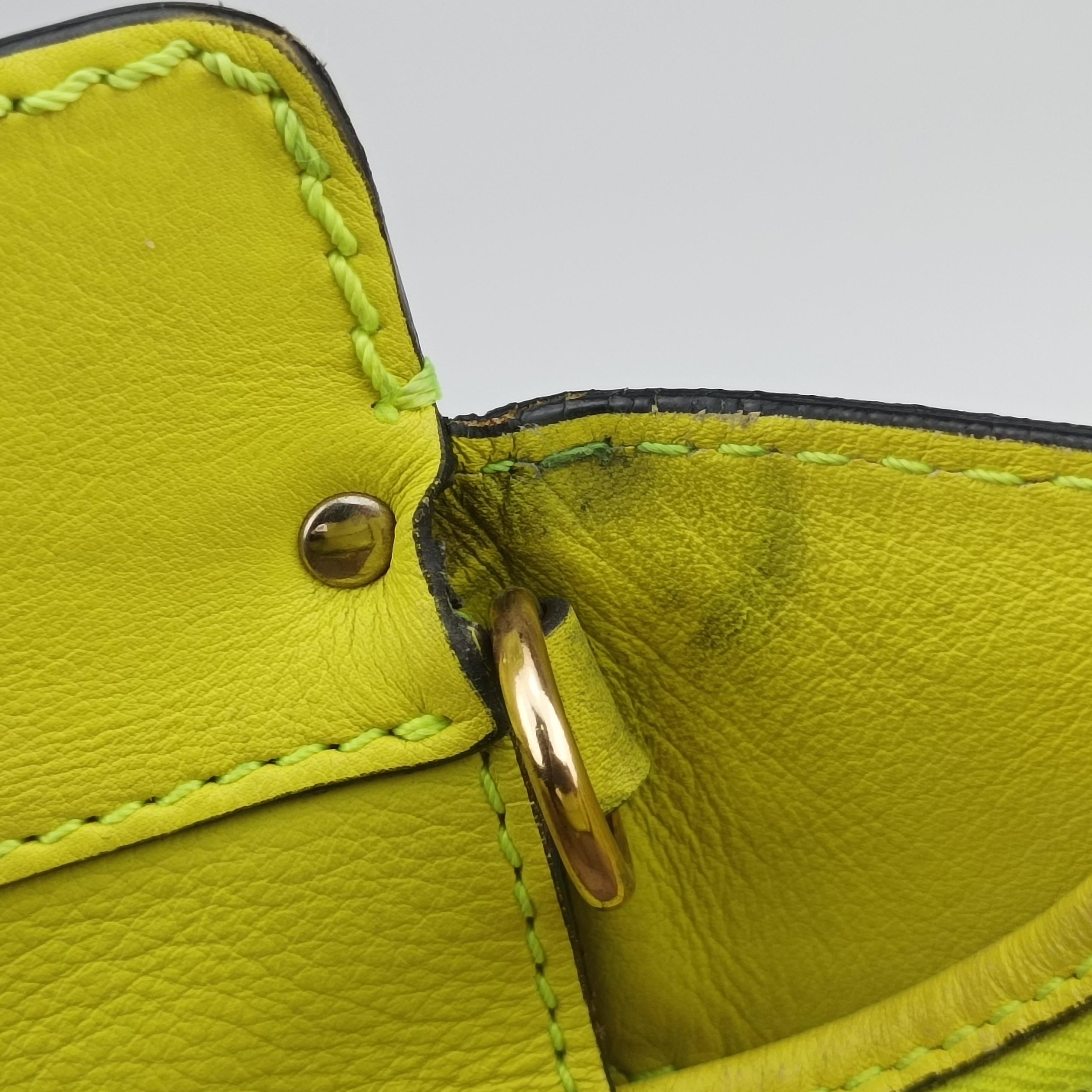 Pre-owned Valentino Rockstud Yellow Leather  shoulderbag | stylenewstar