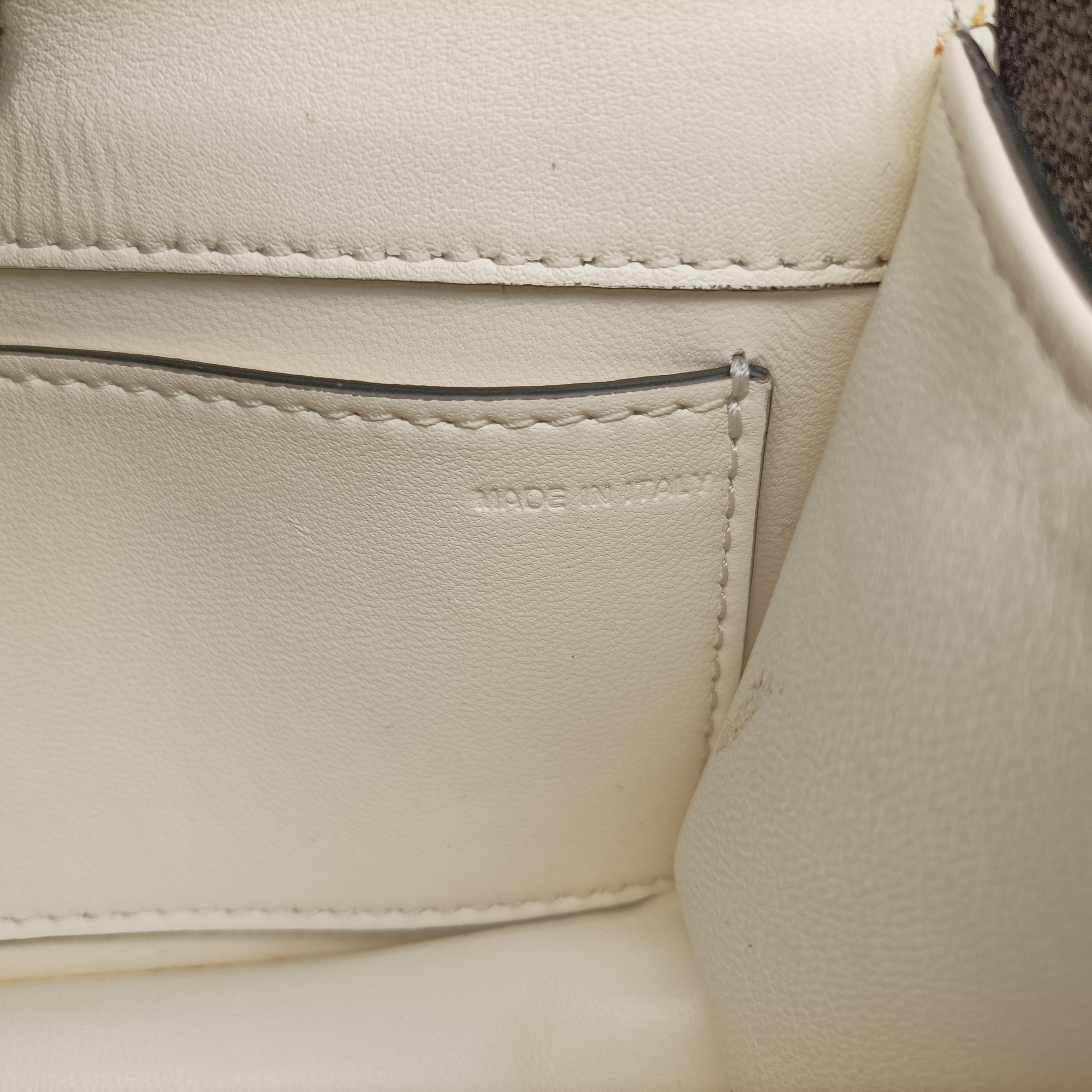 Pre-owned Valentino Garavani Loco White Leather  handbag | stylenewstar