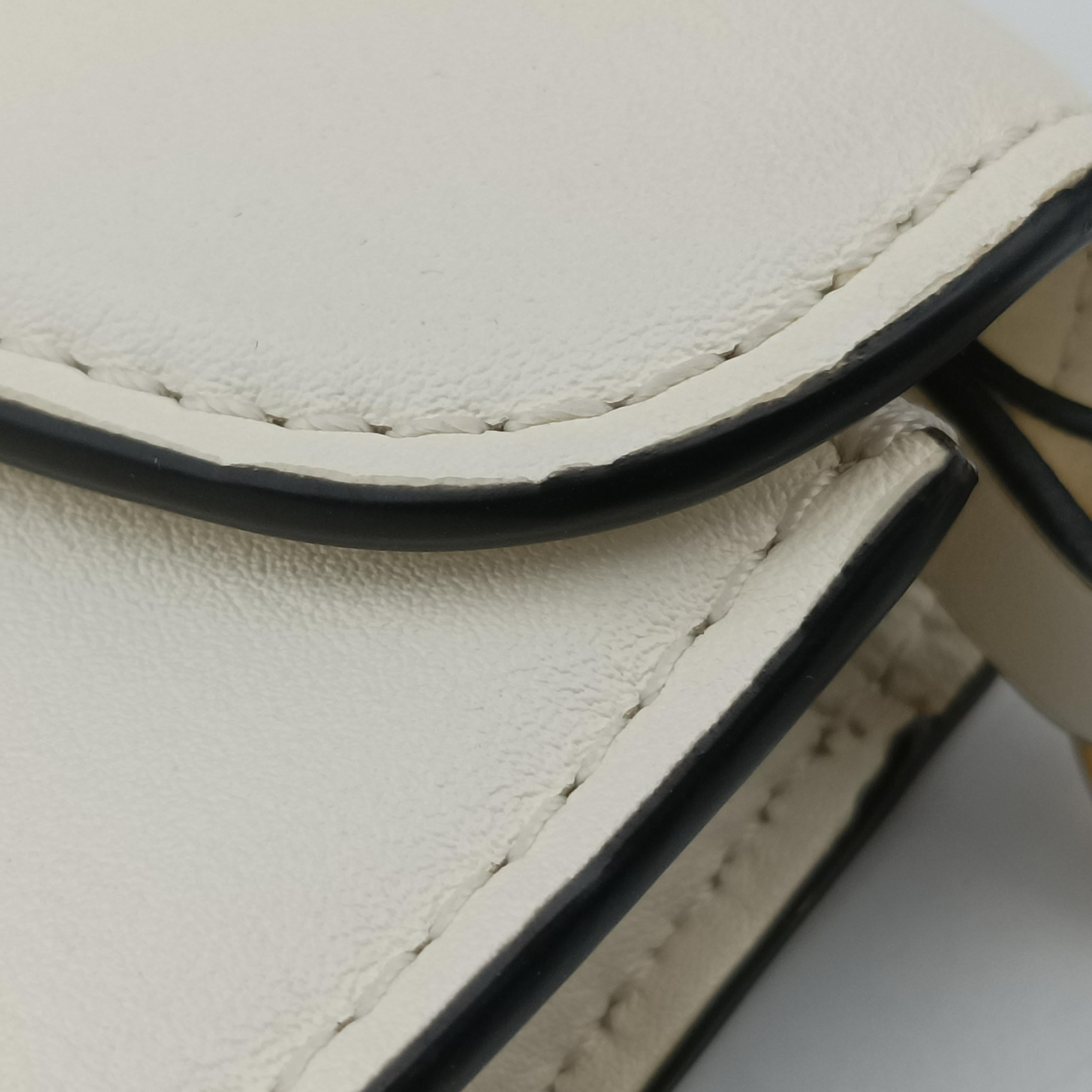 Pre-owned Valentino Garavani Loco White Leather  handbag | stylenewstar