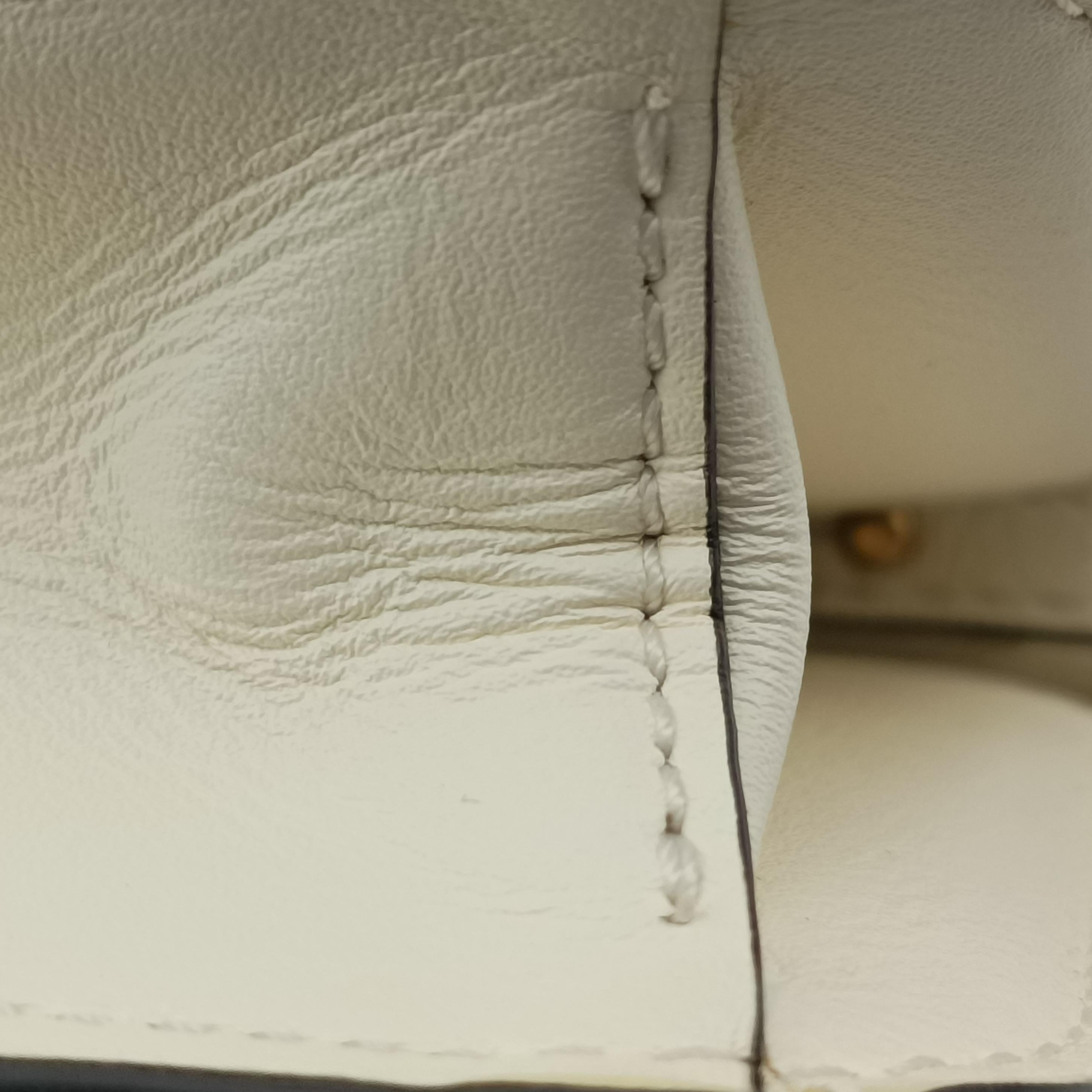 Pre-owned Valentino Garavani Loco White Leather  handbag | stylenewstar