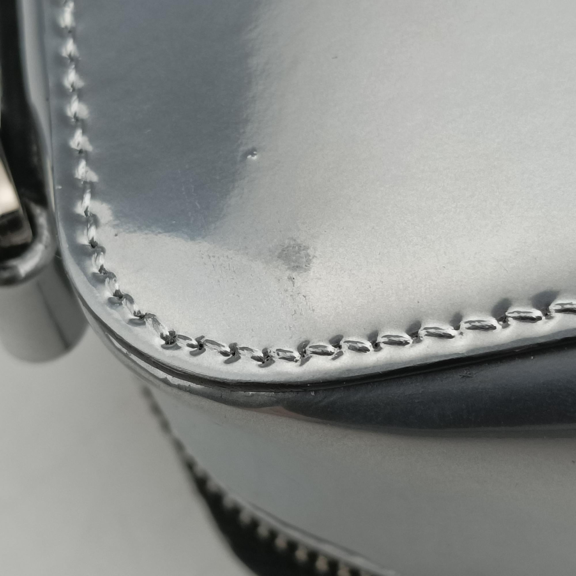 Pre-owned Prada Brique Chrome Silver Patent 2VH070 shoulderbag | stylenewstar