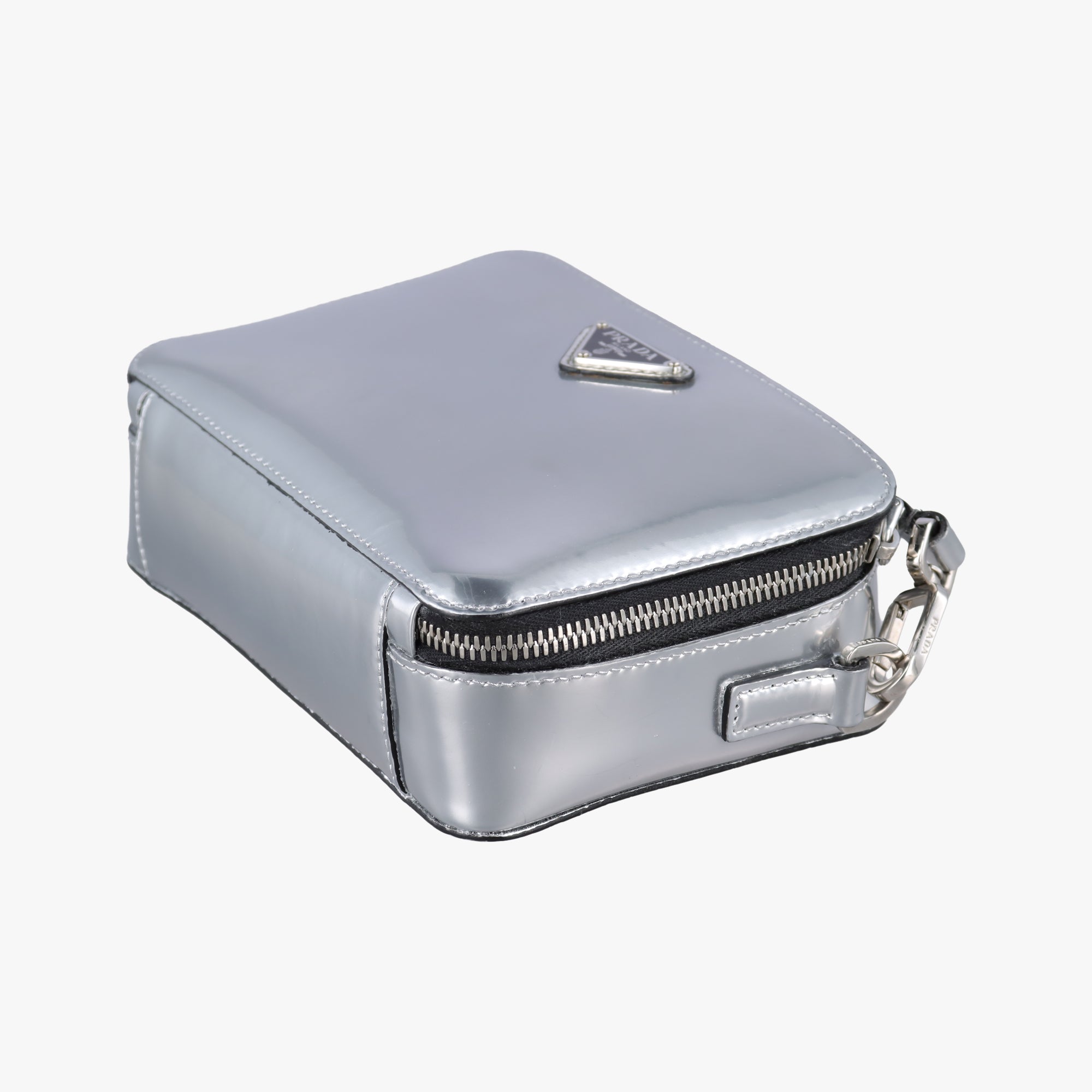 Pre-owned Prada Brique Chrome Silver Patent 2VH070 shoulderbag | stylenewstar