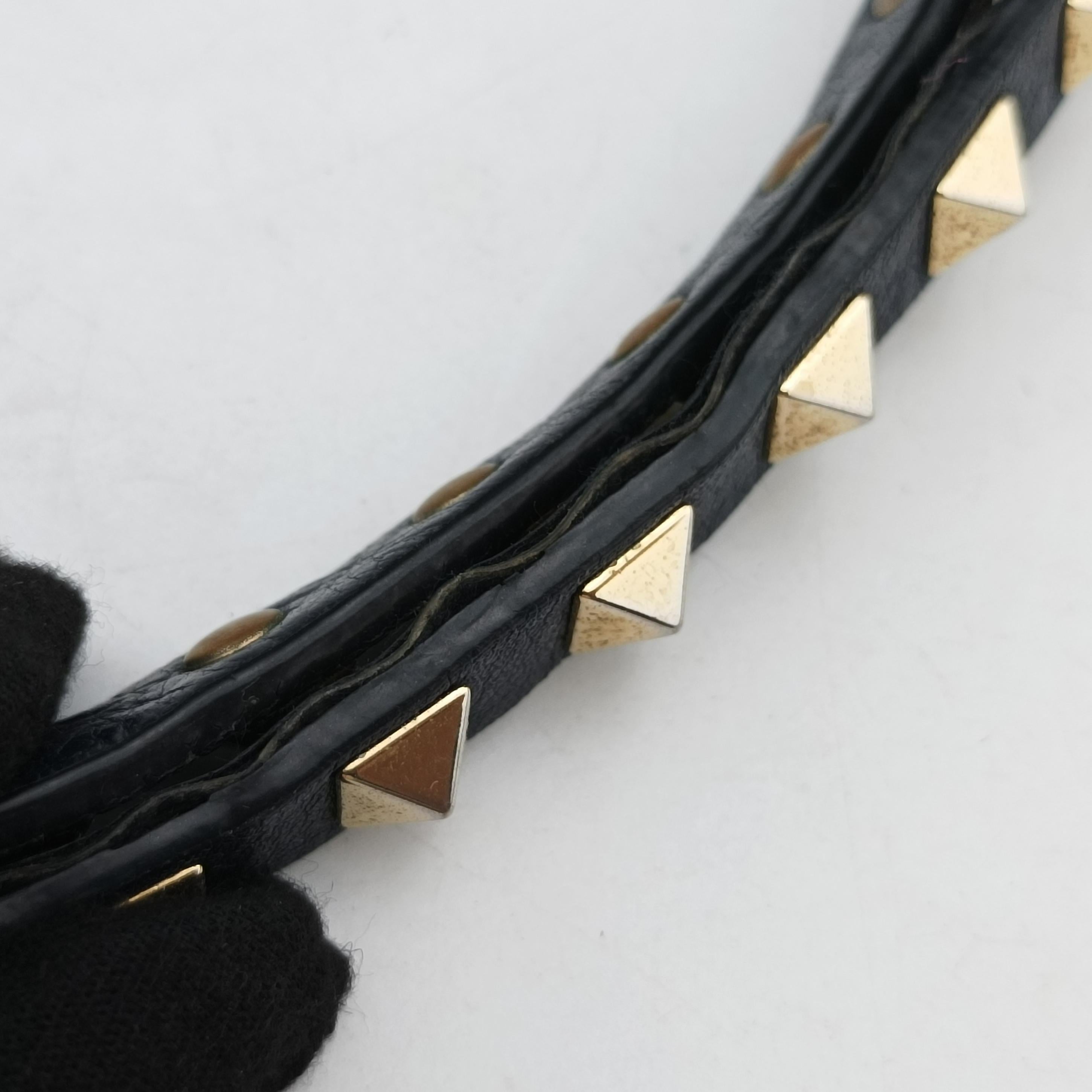 Secondhand Valentino Rockstud Navy Leather  shoulderbag | stylenewstar