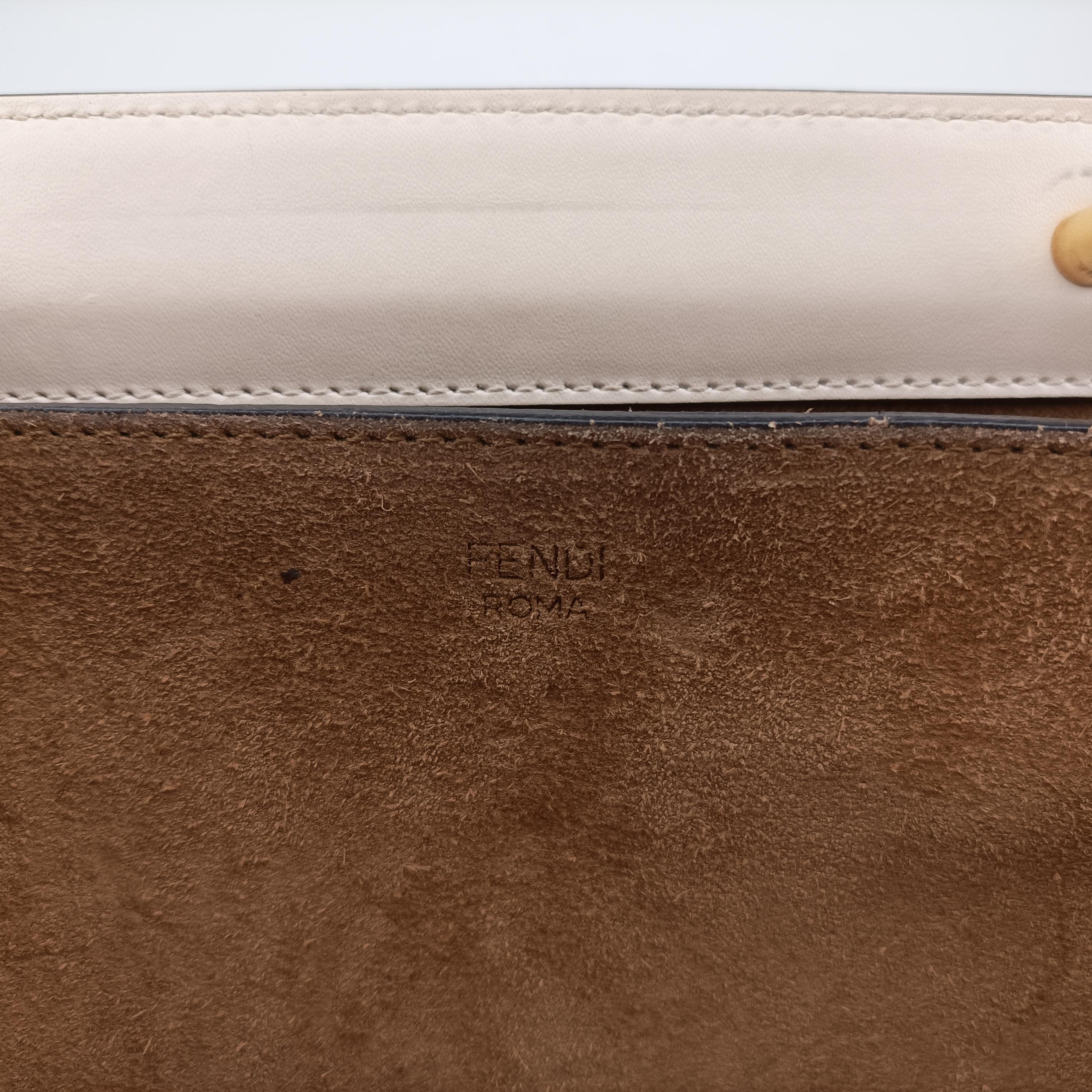 Vintage Fendi Touch Beige Leather 8BT349 shoulderbag | stylenewstar