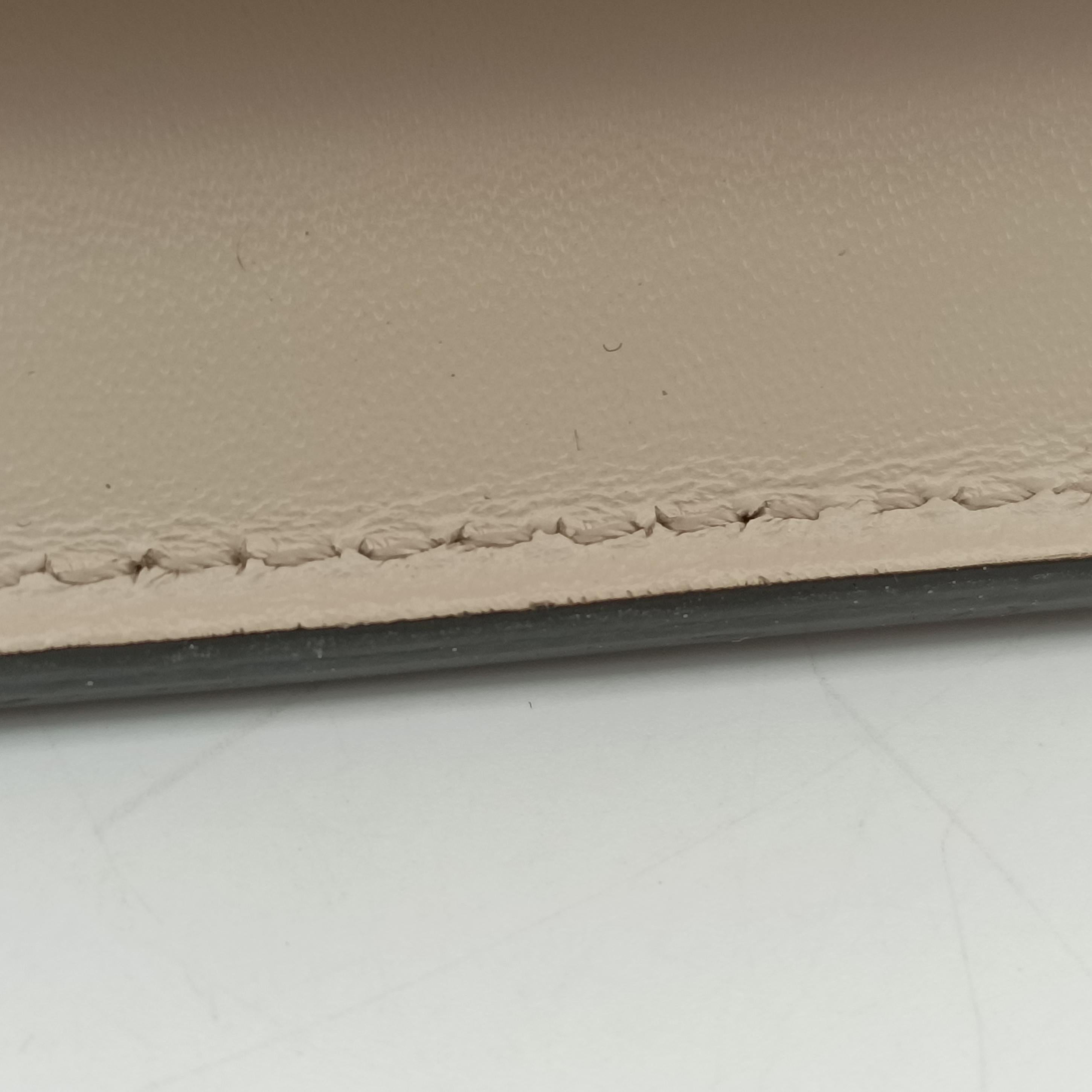 Vintage Fendi Touch Beige Leather 8BT349 shoulderbag | stylenewstar
