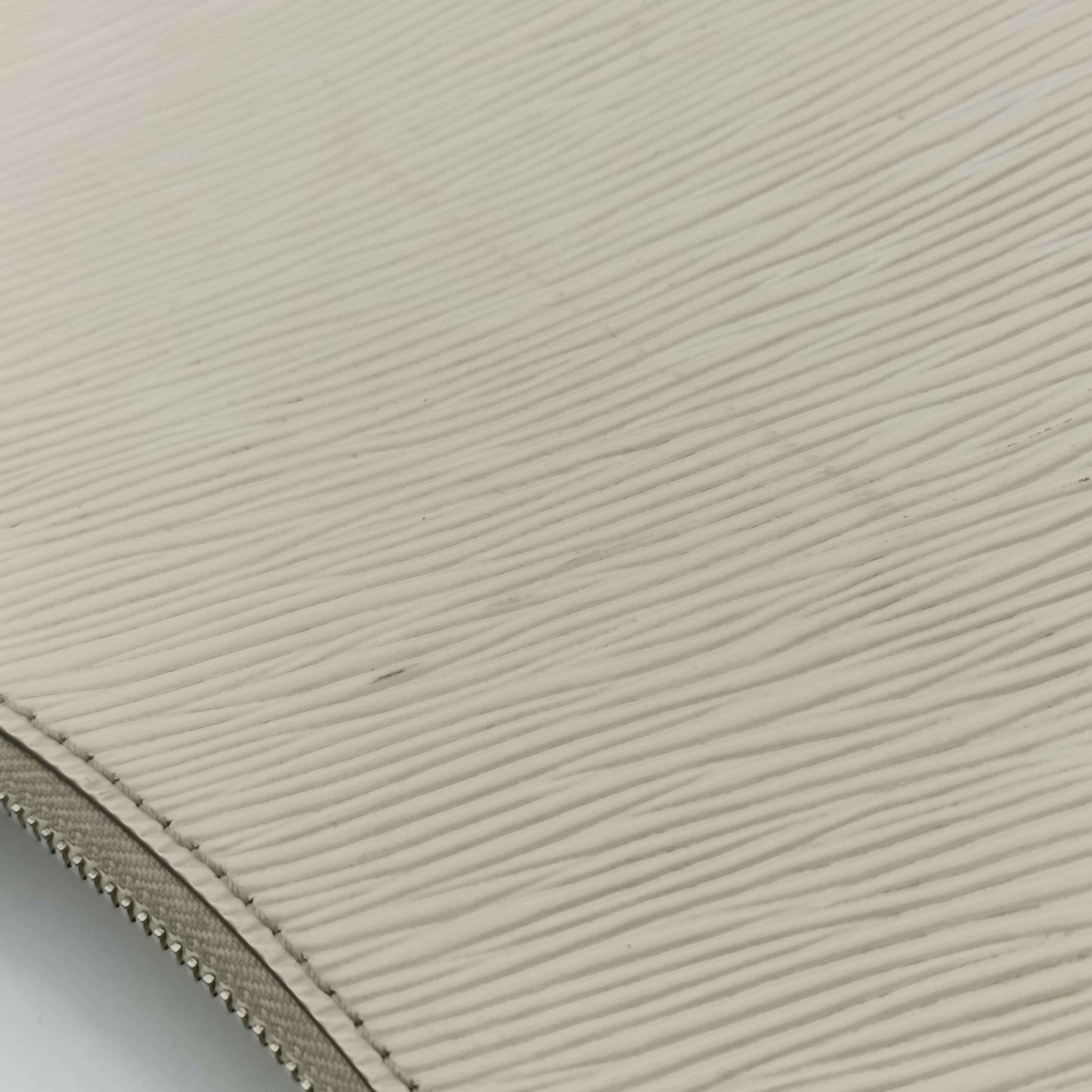 Pre-owned Louis Vuitton Marelle quartz Epi M80688 shoulderbag | stylenewstar
