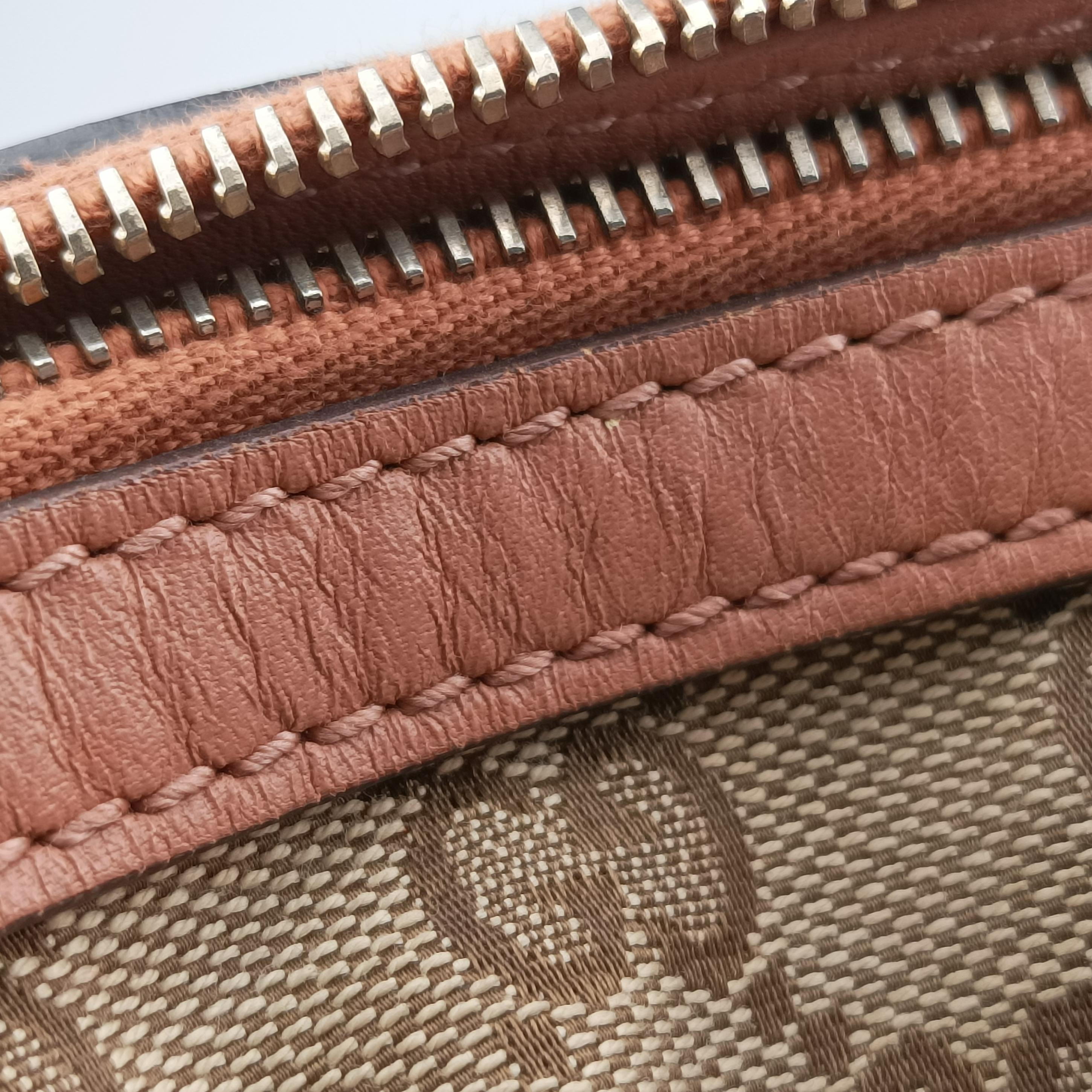 Pre-owned Gucci Vintage Web Beige×red×orange Canvas 257341 shoulderbag | stylenewstar