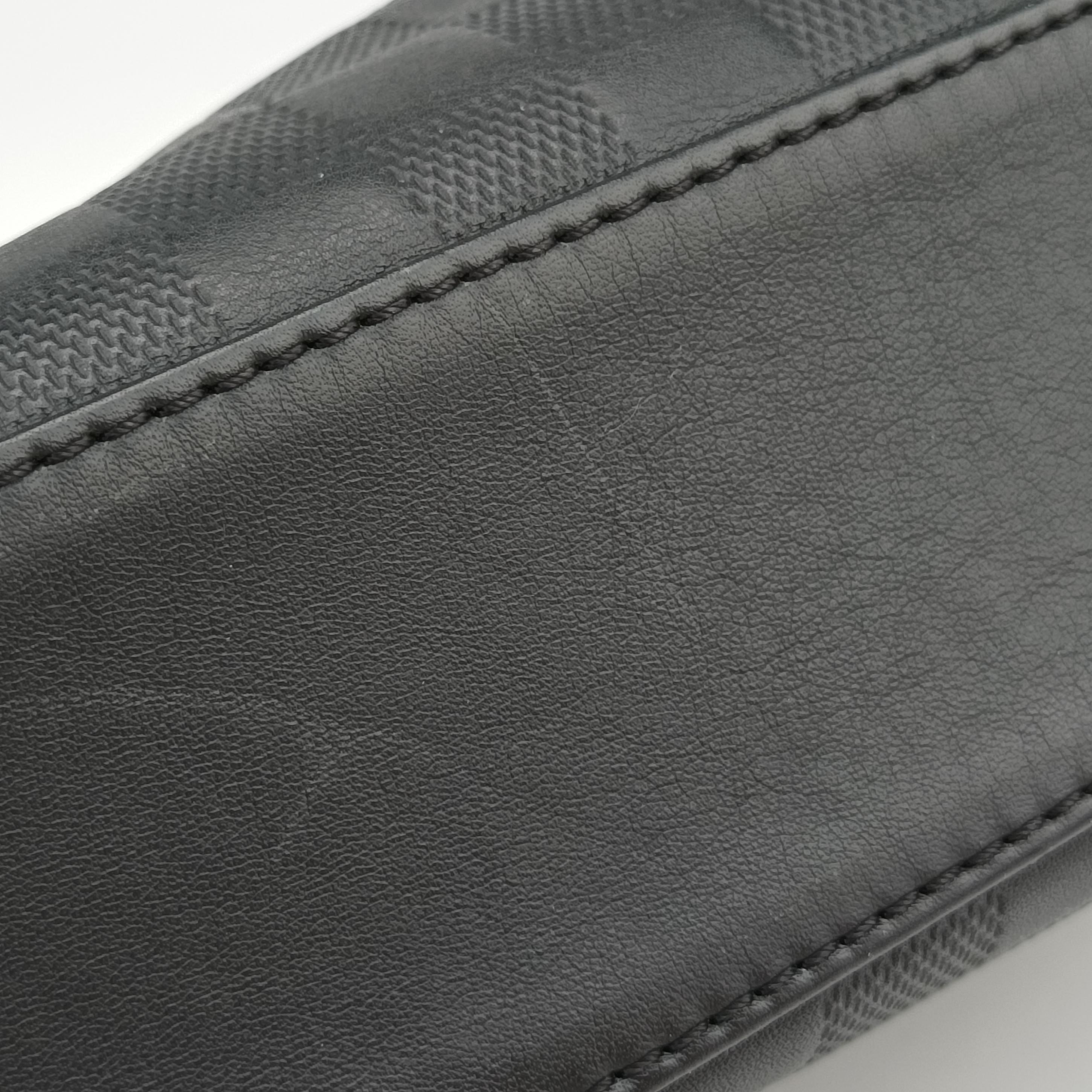 Vintage Louis Vuitton Porte Documents Jour Noir Damier Graphite N48224 handbag | stylenewstar
