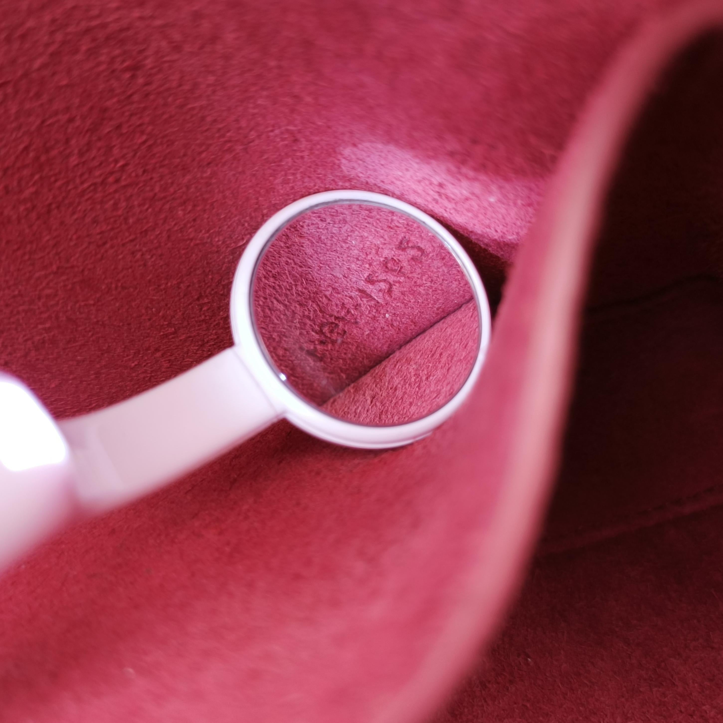 Pre-owned Celine Triomphe Pink leather  shoulderbag | stylenewstar