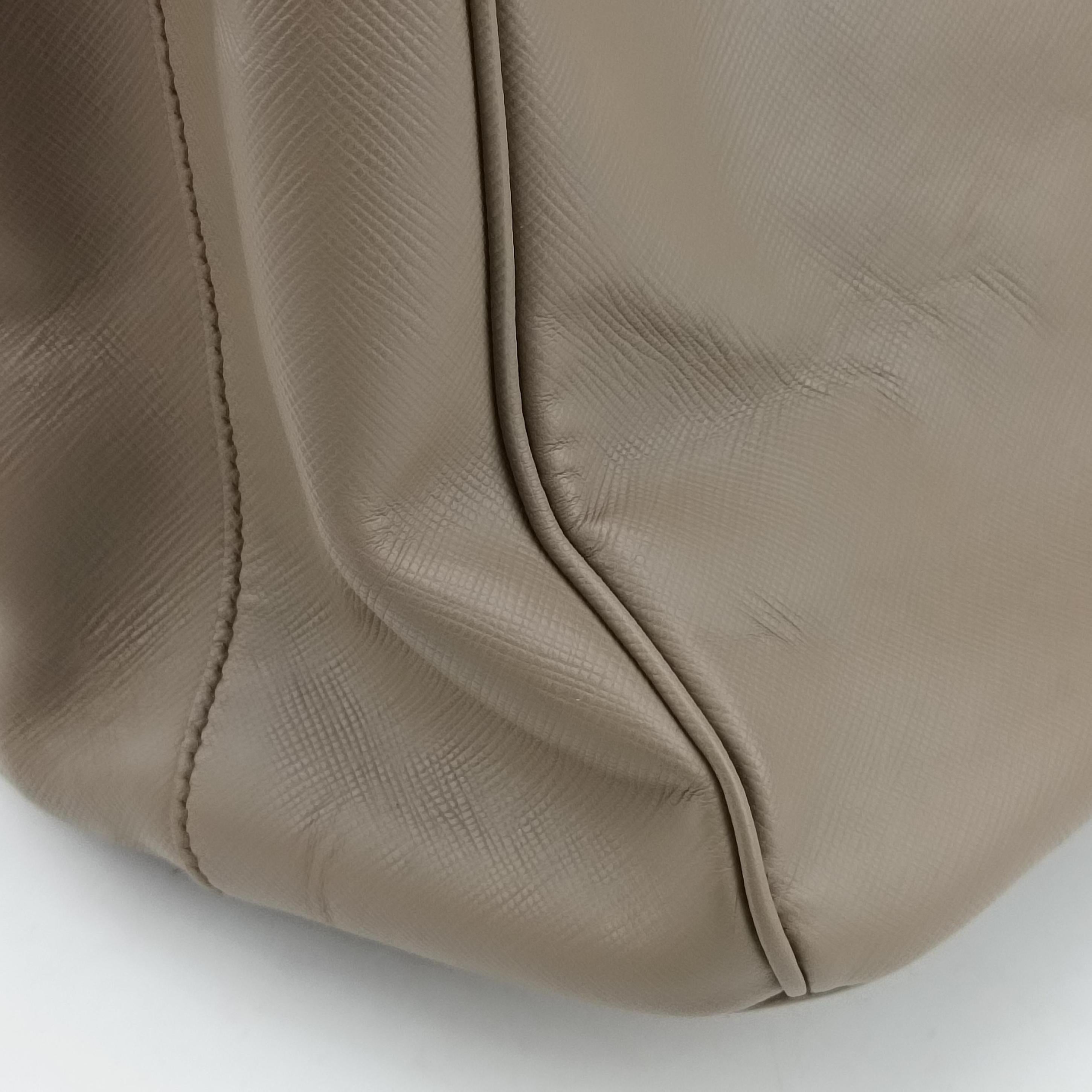Secondhand Prada Galleria beige SAFFIANO Leather BN2274 shoulderbag | stylenewstar