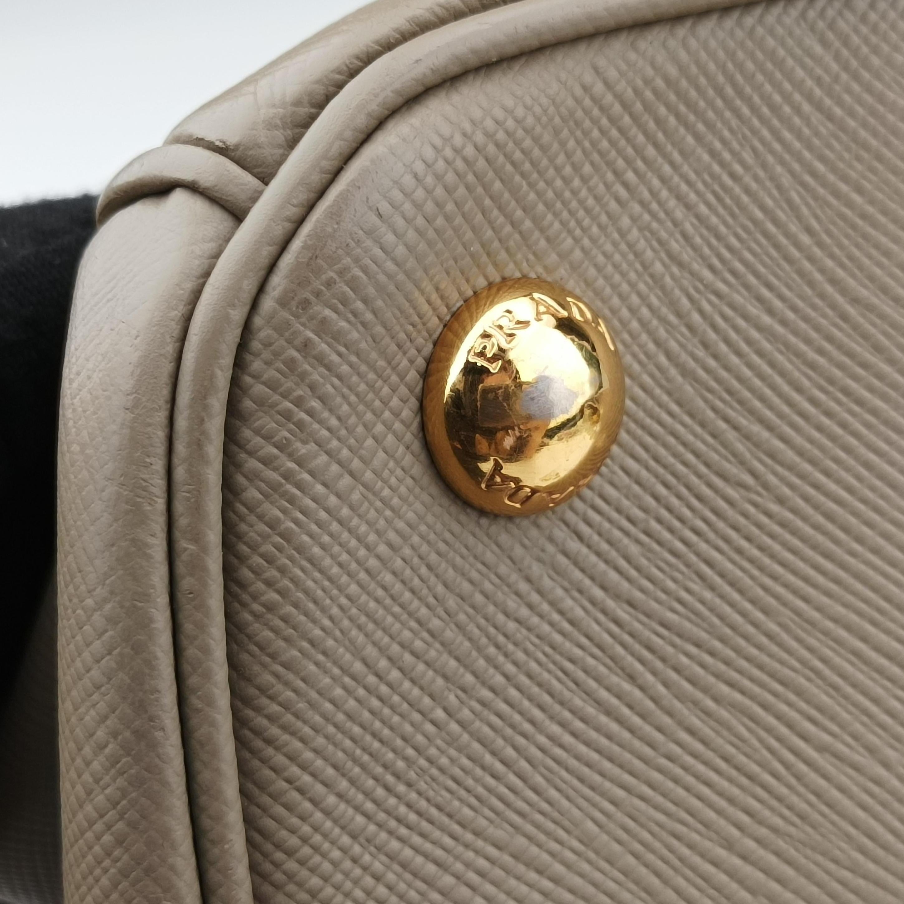 Secondhand Prada Galleria beige SAFFIANO Leather BN2274 shoulderbag | stylenewstar