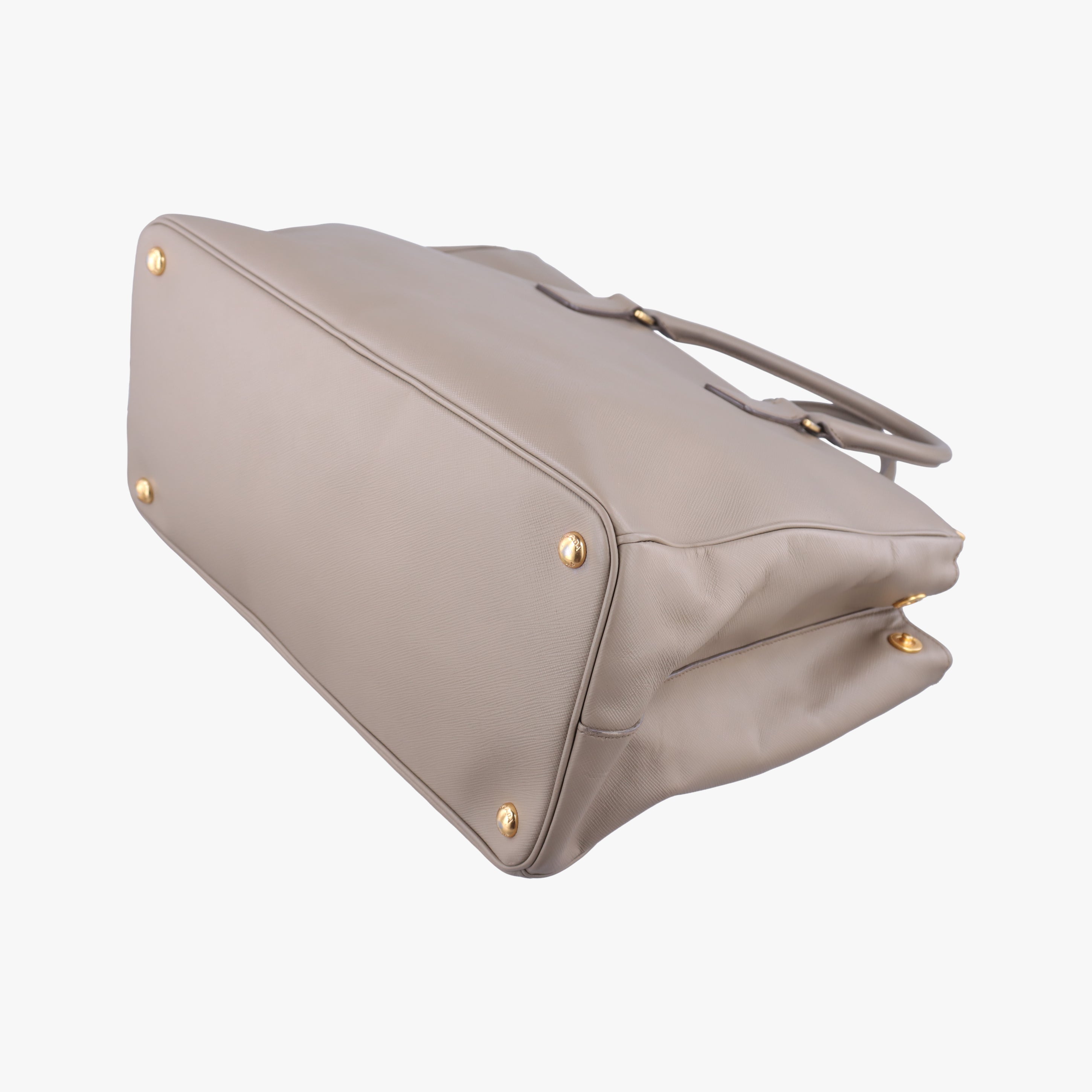 Secondhand Prada Galleria beige SAFFIANO Leather BN2274 shoulderbag | stylenewstar