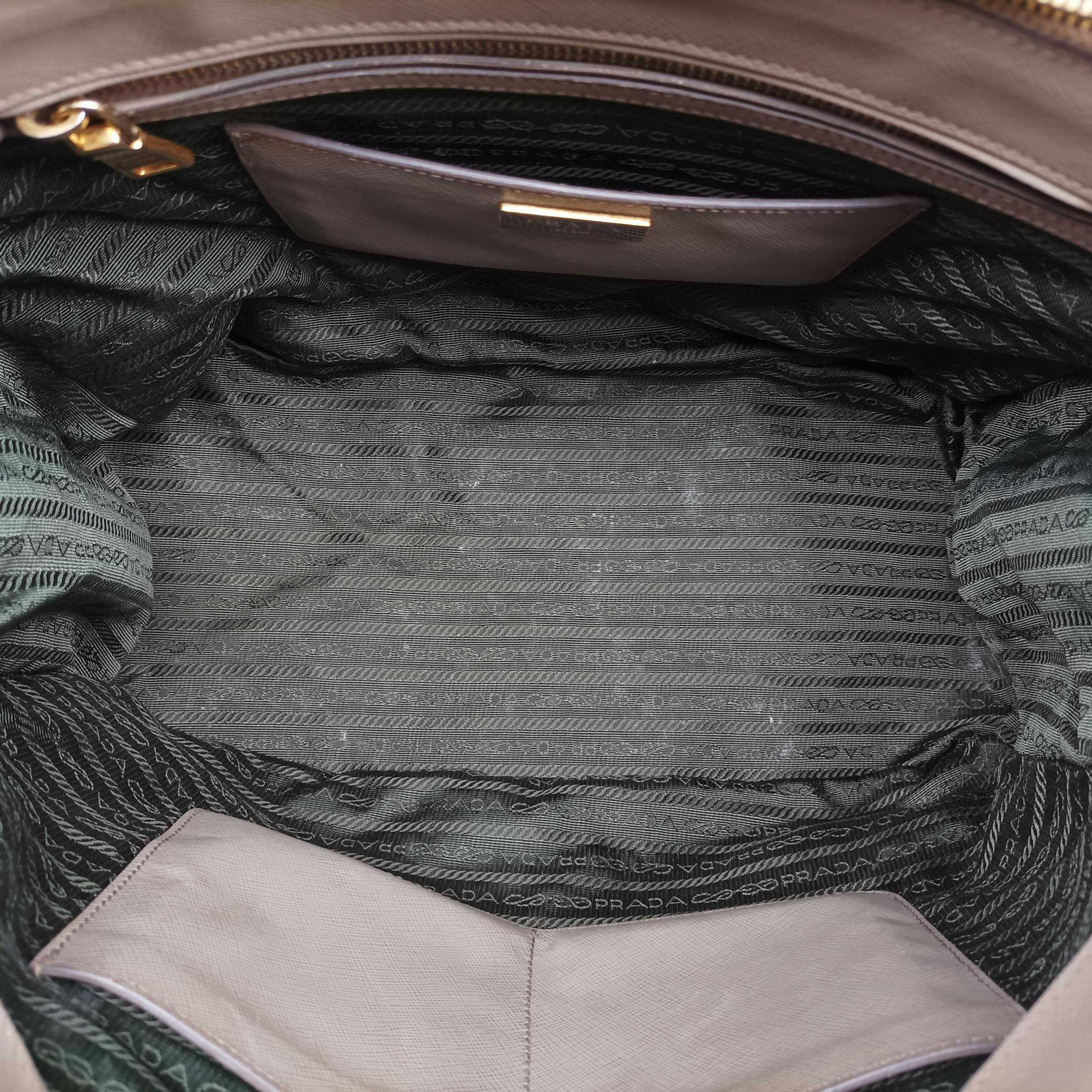 Secondhand Prada Galleria beige SAFFIANO Leather BN2274 shoulderbag | stylenewstar