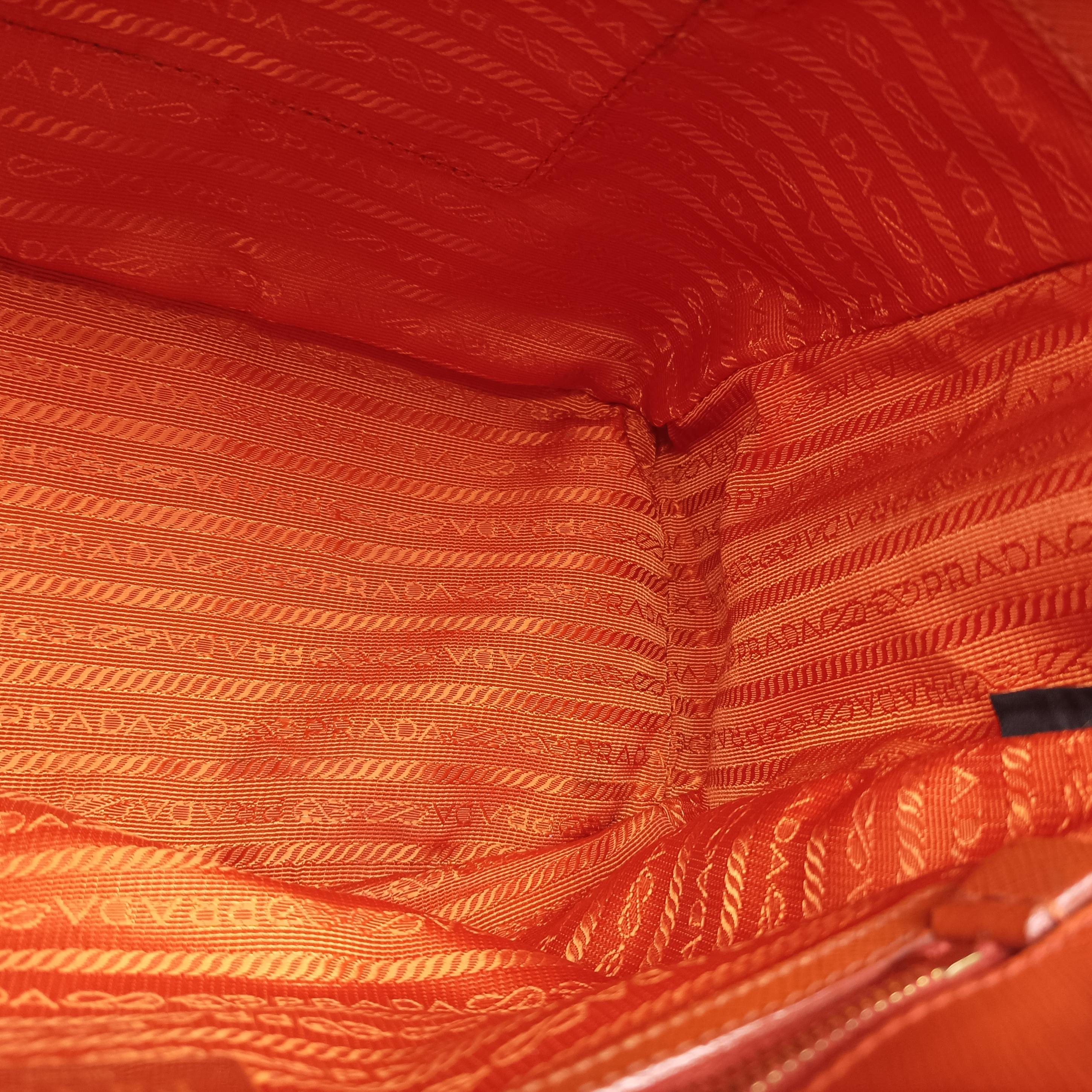 Pre-owned Prada Galleria Orange SAFFIANO Leather BN2274 shoulderbag | stylenewstar
