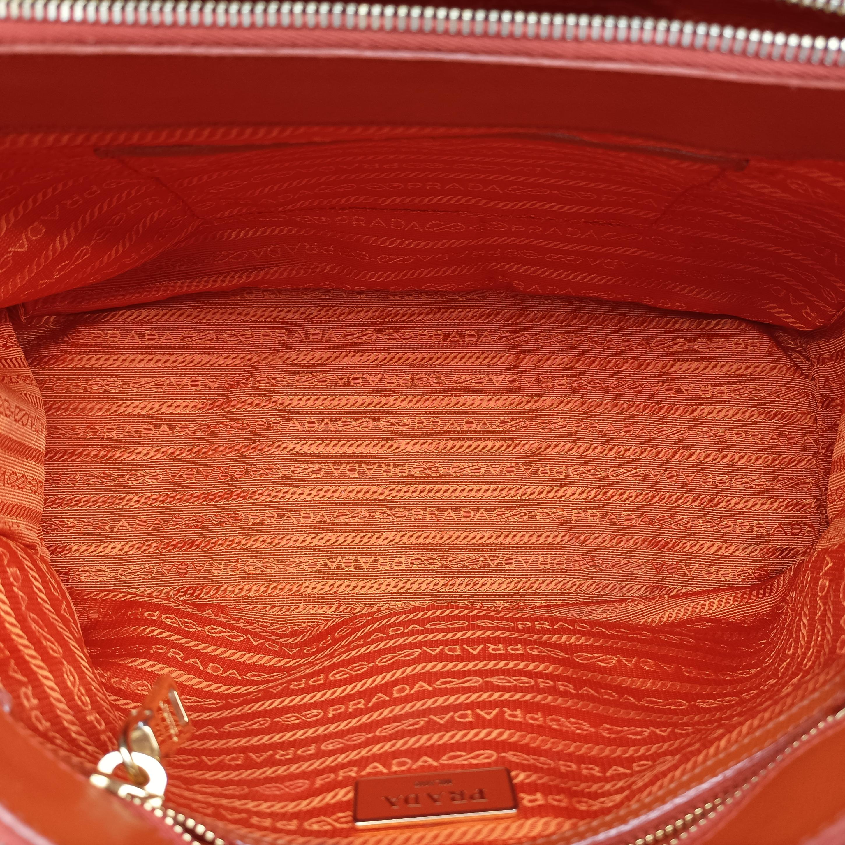 Pre-owned Prada Galleria Orange SAFFIANO Leather BN2274 shoulderbag | stylenewstar