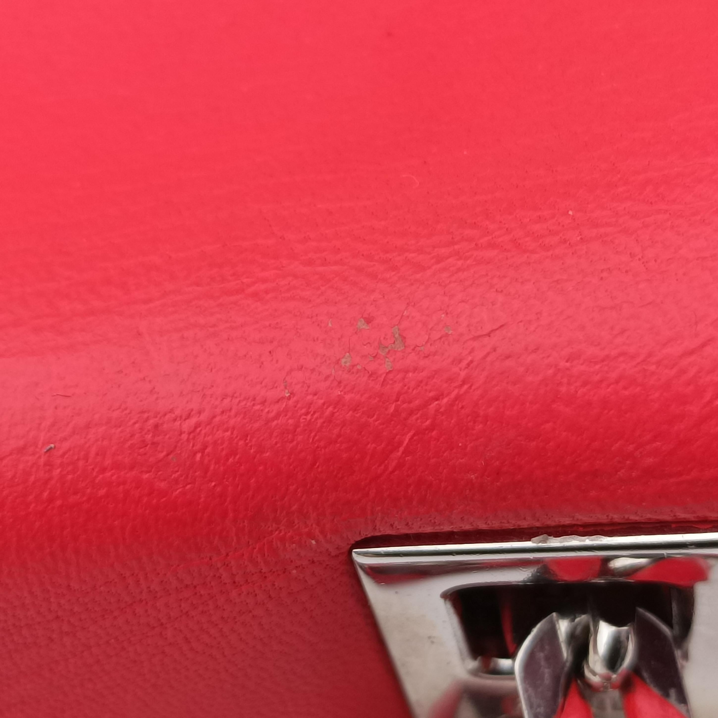 Pre-owned Fendi Be Baguette Red×Burgundy Leather 8BR677 shoulderbag | stylenewstar