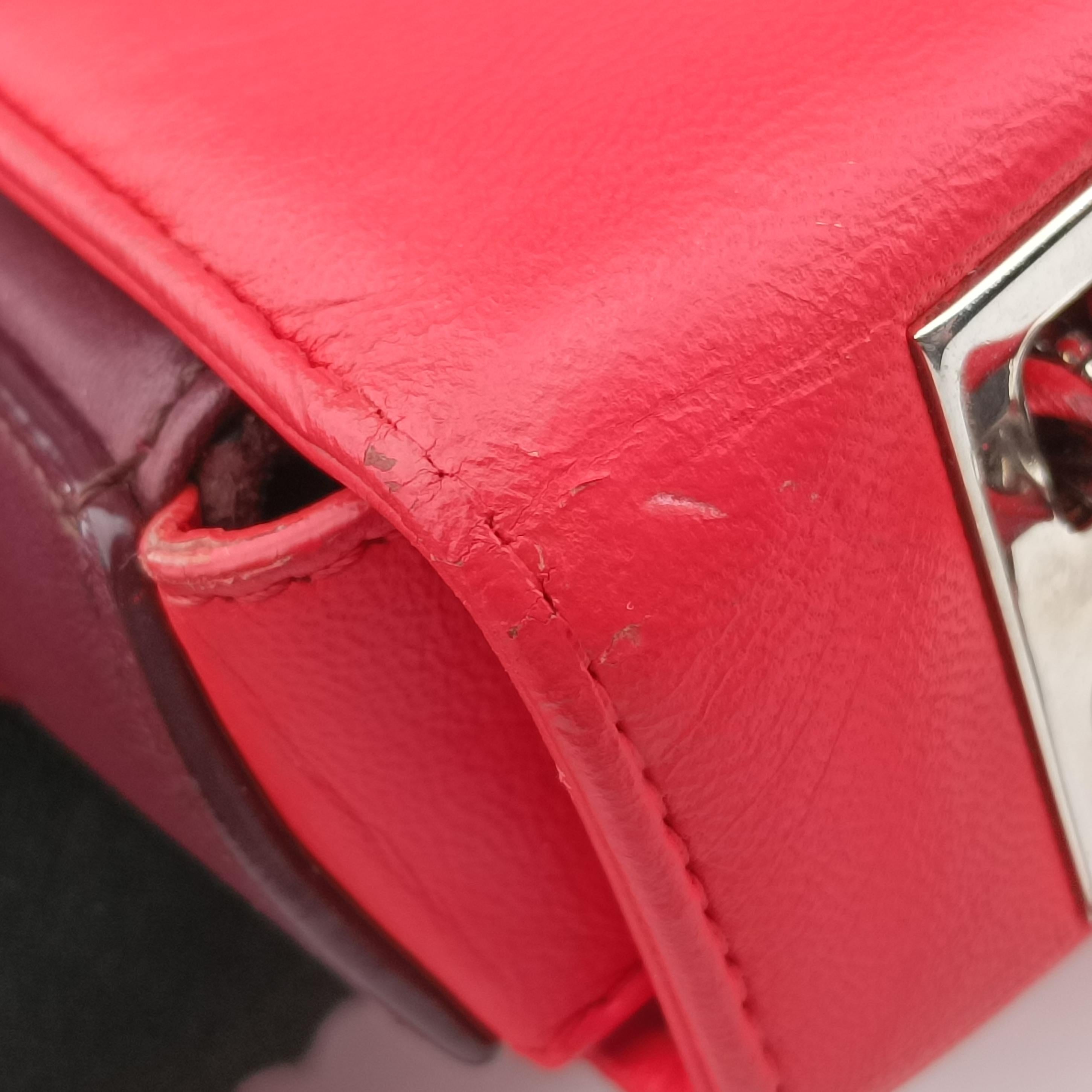 Pre-owned Fendi Be Baguette Red×Burgundy Leather 8BR677 shoulderbag | stylenewstar