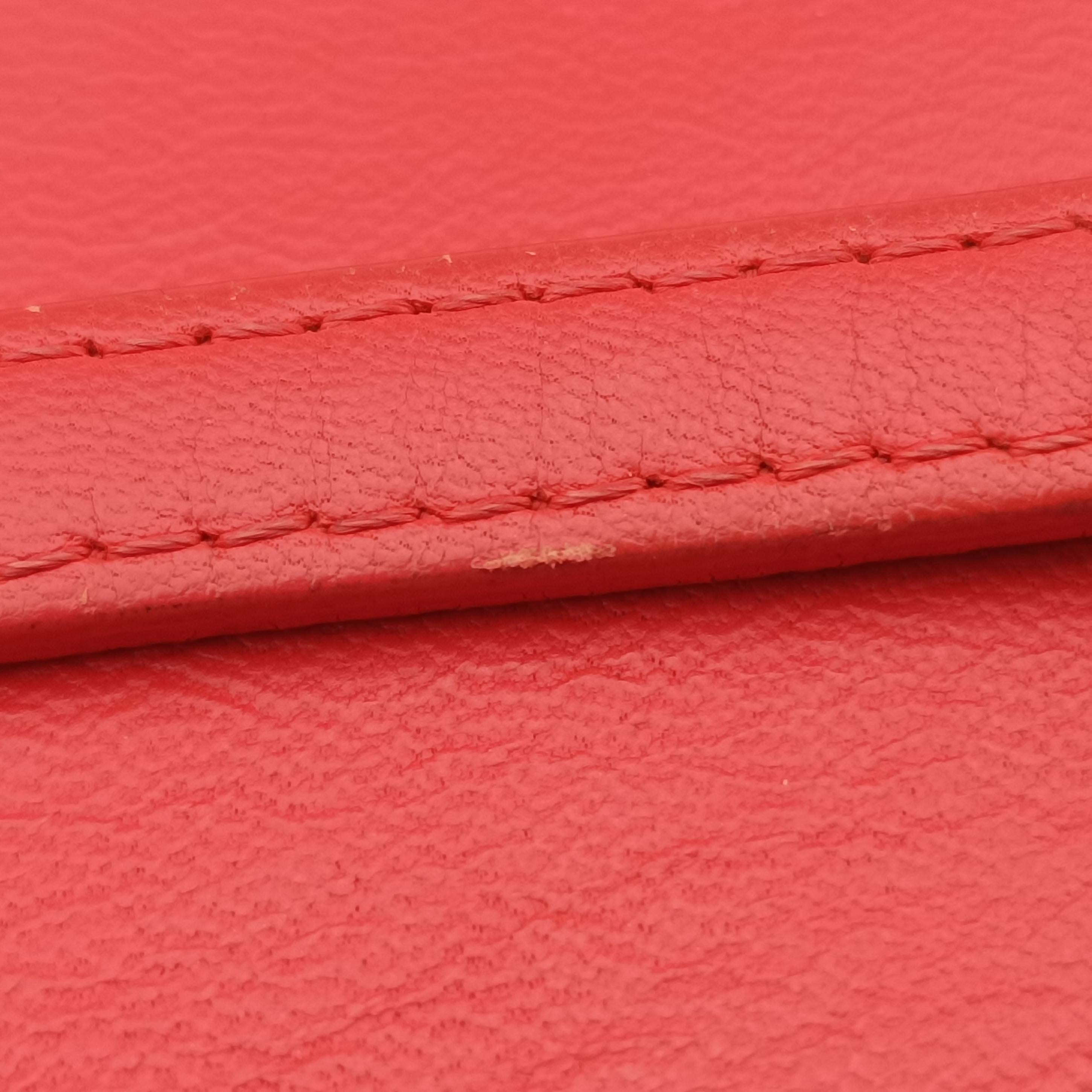 Pre-owned Fendi Be Baguette Red×Burgundy Leather 8BR677 shoulderbag | stylenewstar