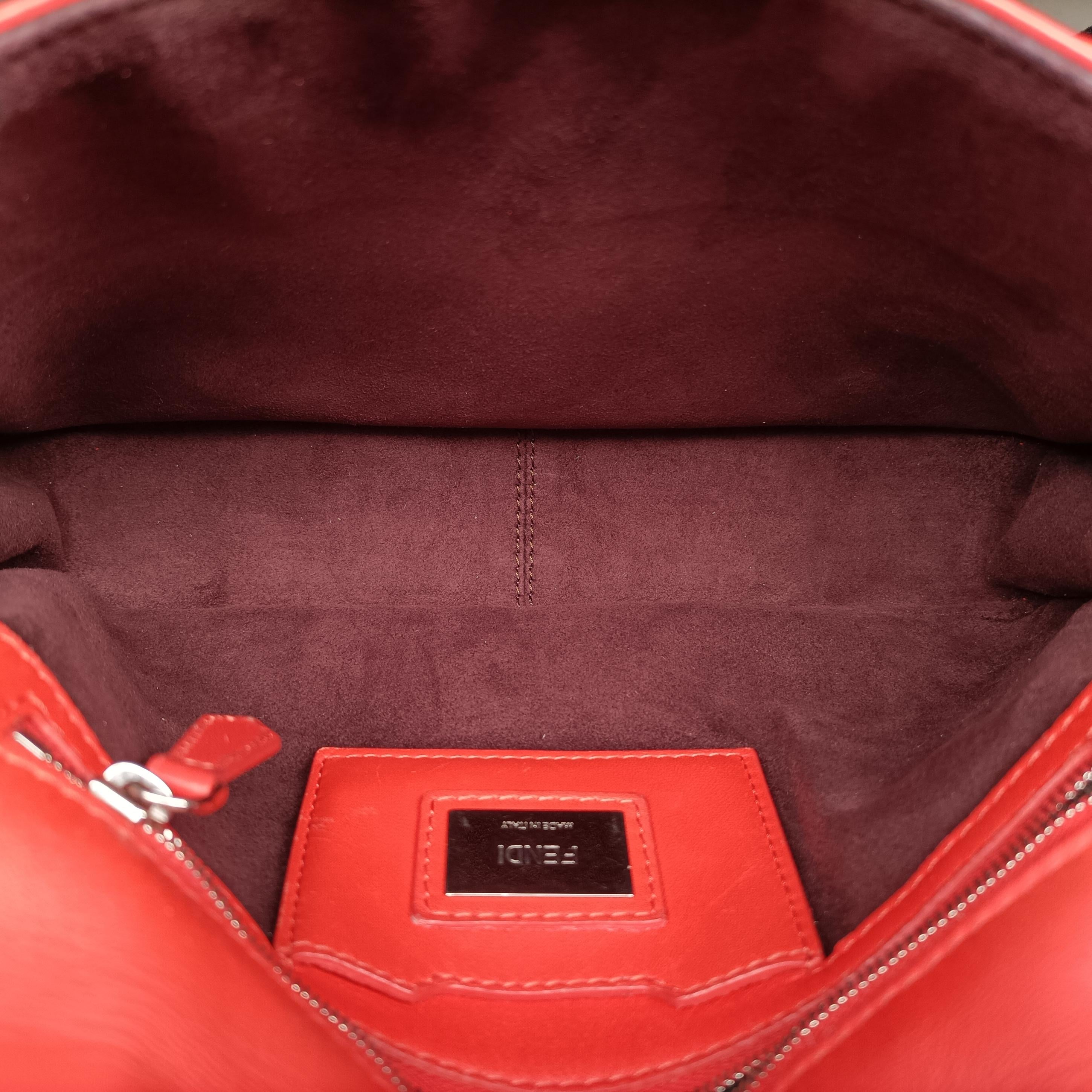 Pre-owned Fendi Be Baguette Red×Burgundy Leather 8BR677 shoulderbag | stylenewstar