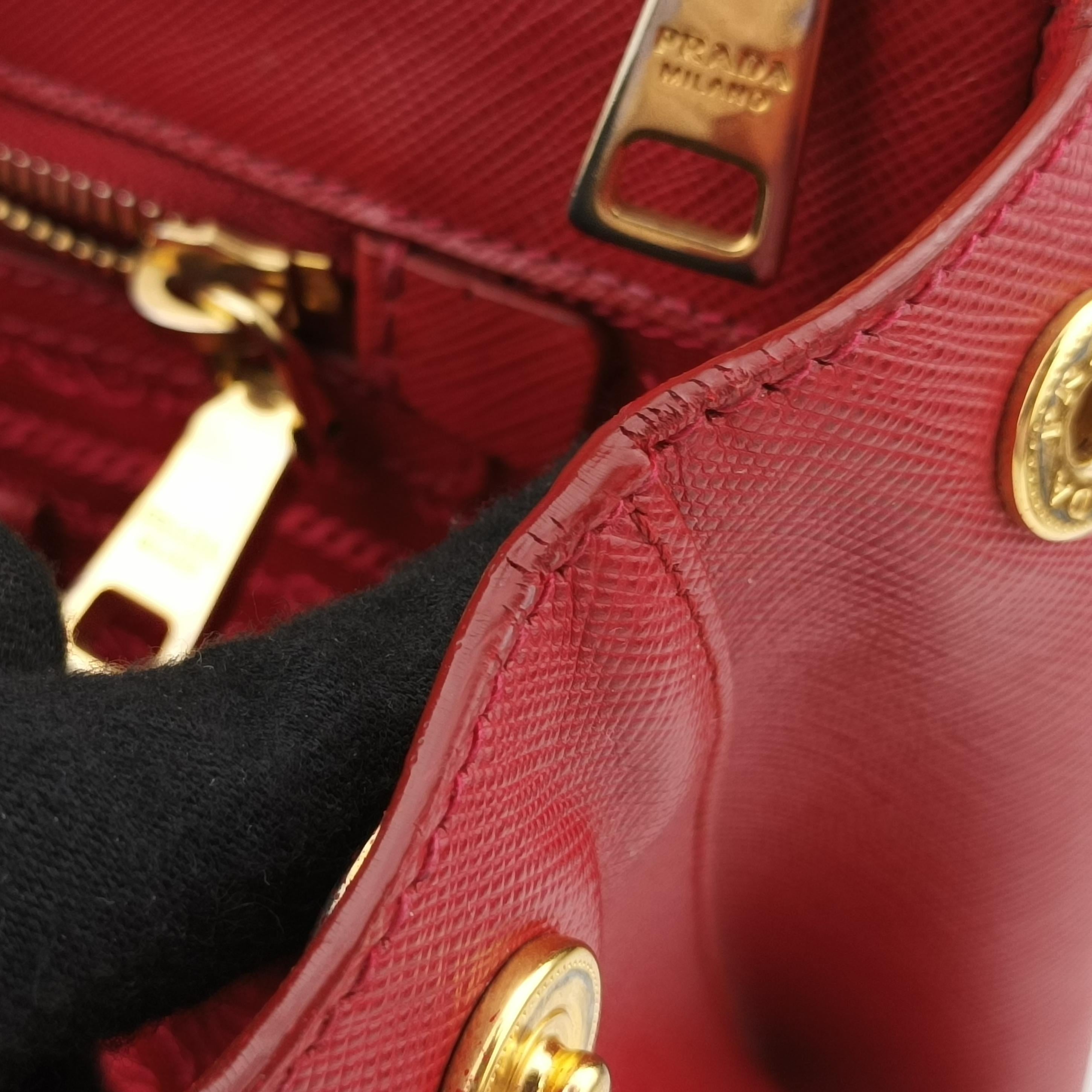 Secondhand Prada Galleria Red SAFFIANO Leather BN2274 shoulderbag | stylenewstar