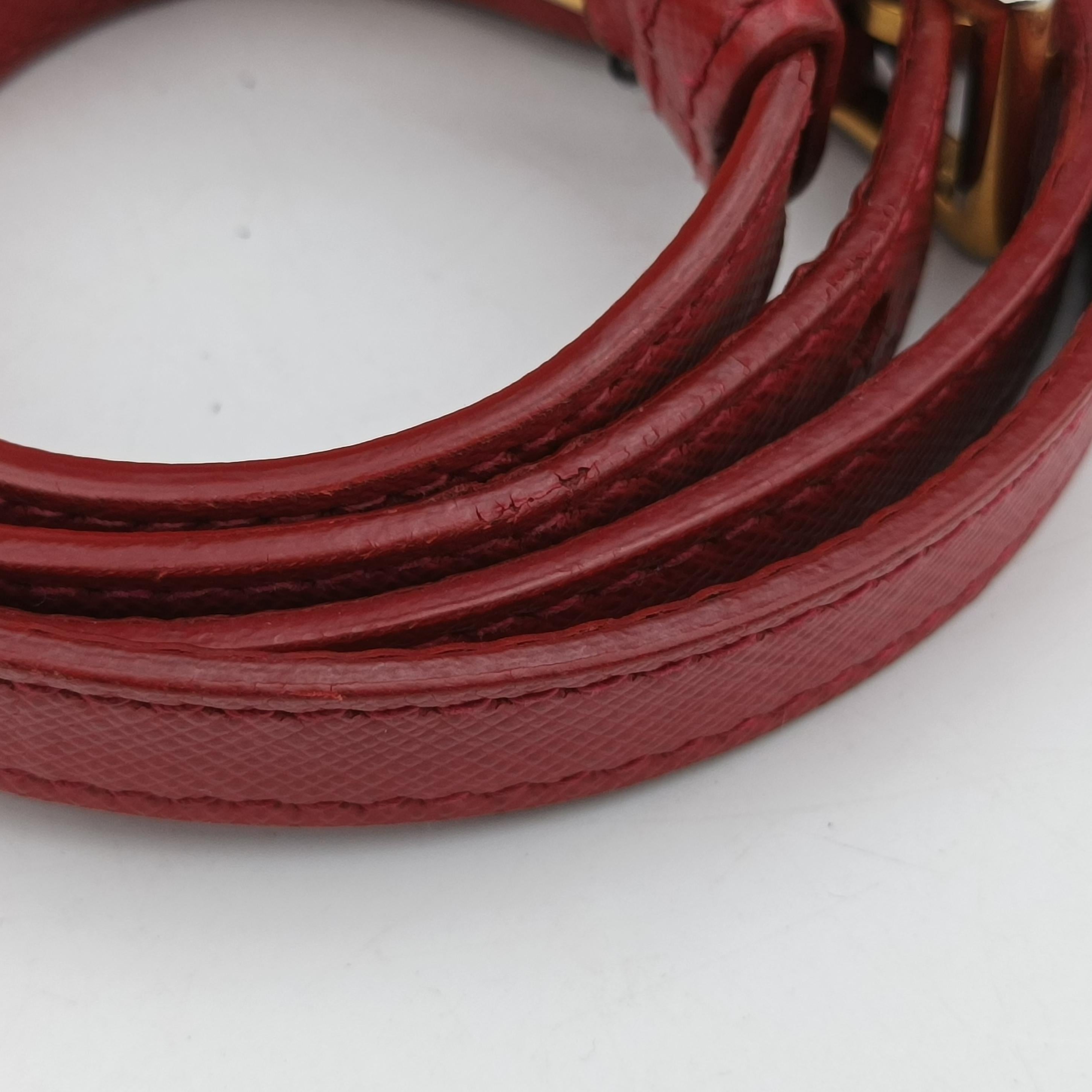 Secondhand Prada Galleria Red SAFFIANO Leather BN2274 shoulderbag | stylenewstar
