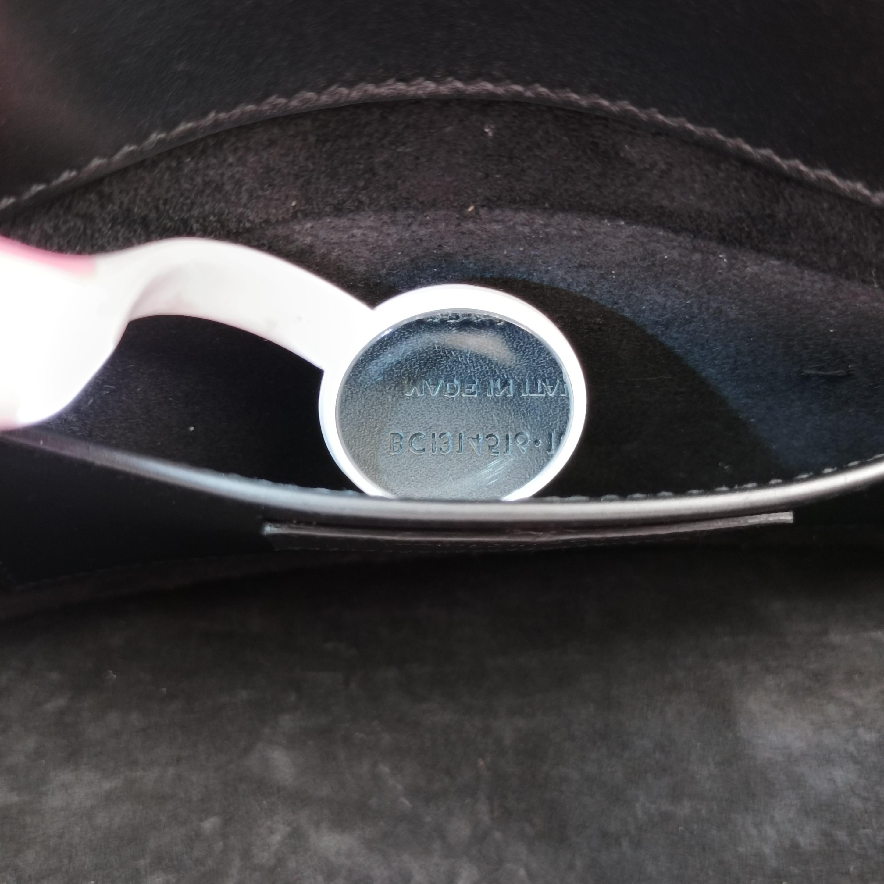 Vintage Yves Saint Laurent Small Betty Flap Black Leather 314516 shoulderbag | stylenewstar