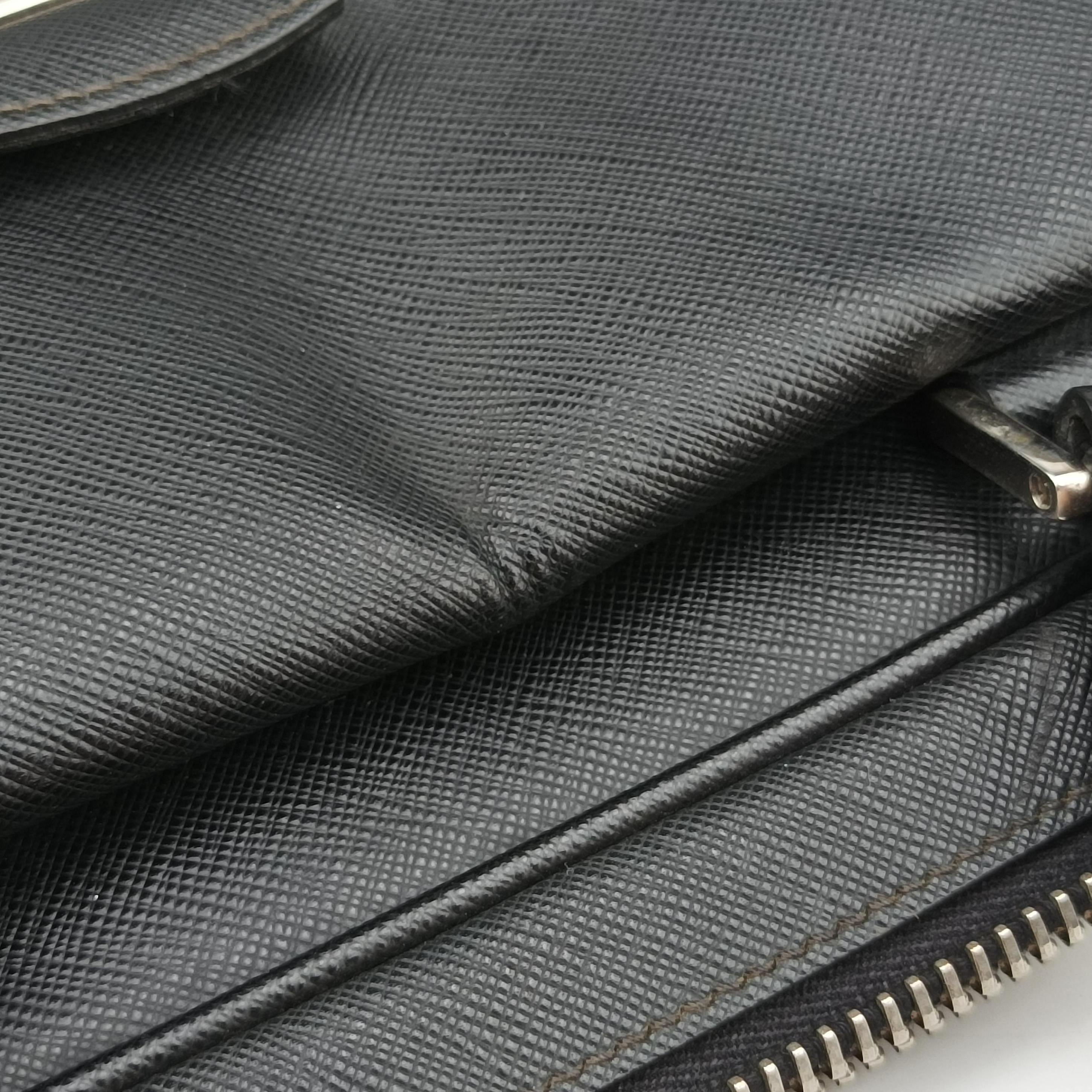 Pre-owned Prada Push-Lock Briefcases Black Saffiano Leather  handbag | stylenewstar