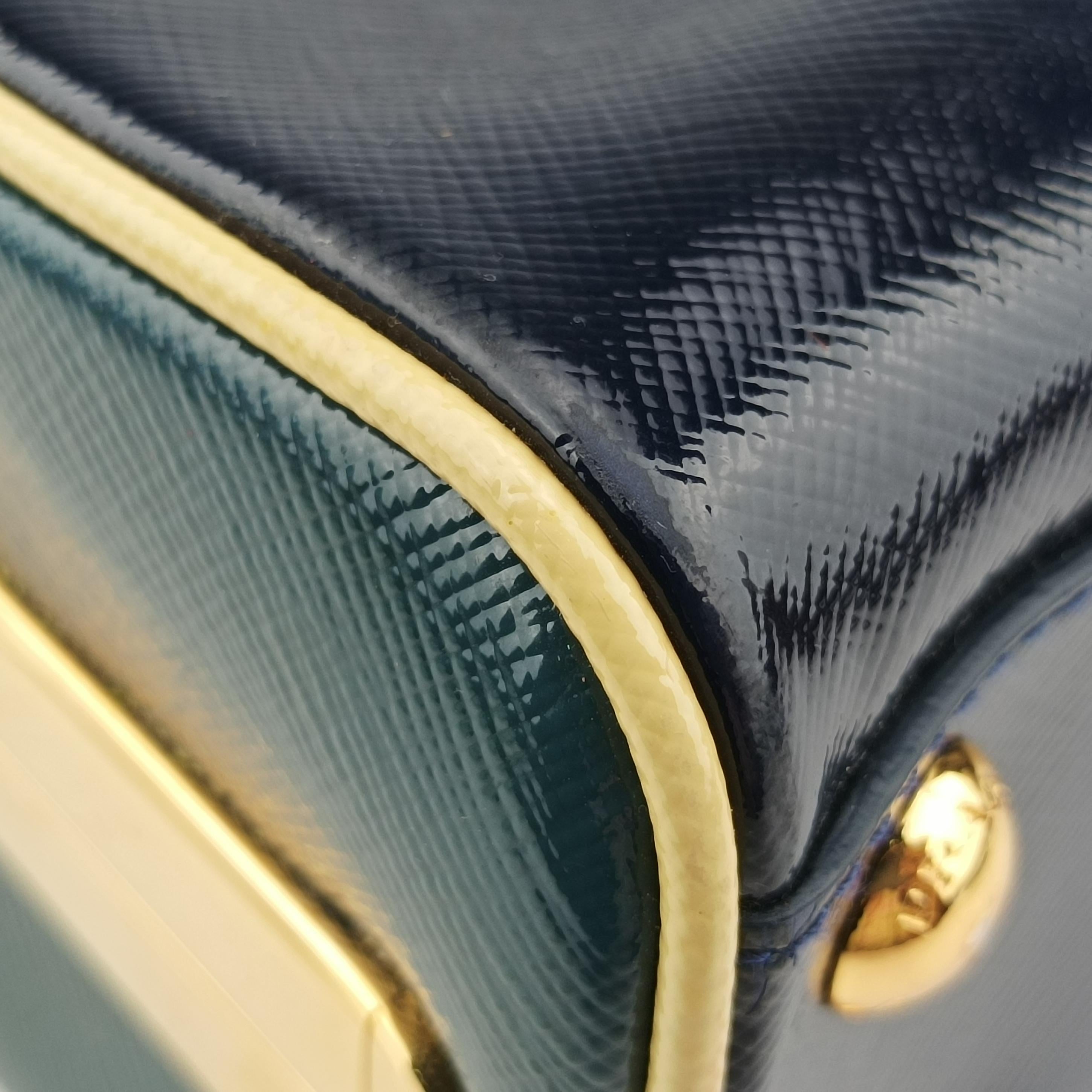 Pre-owned Prada Pyramid Navy×Green Patent  handbag | stylenewstar