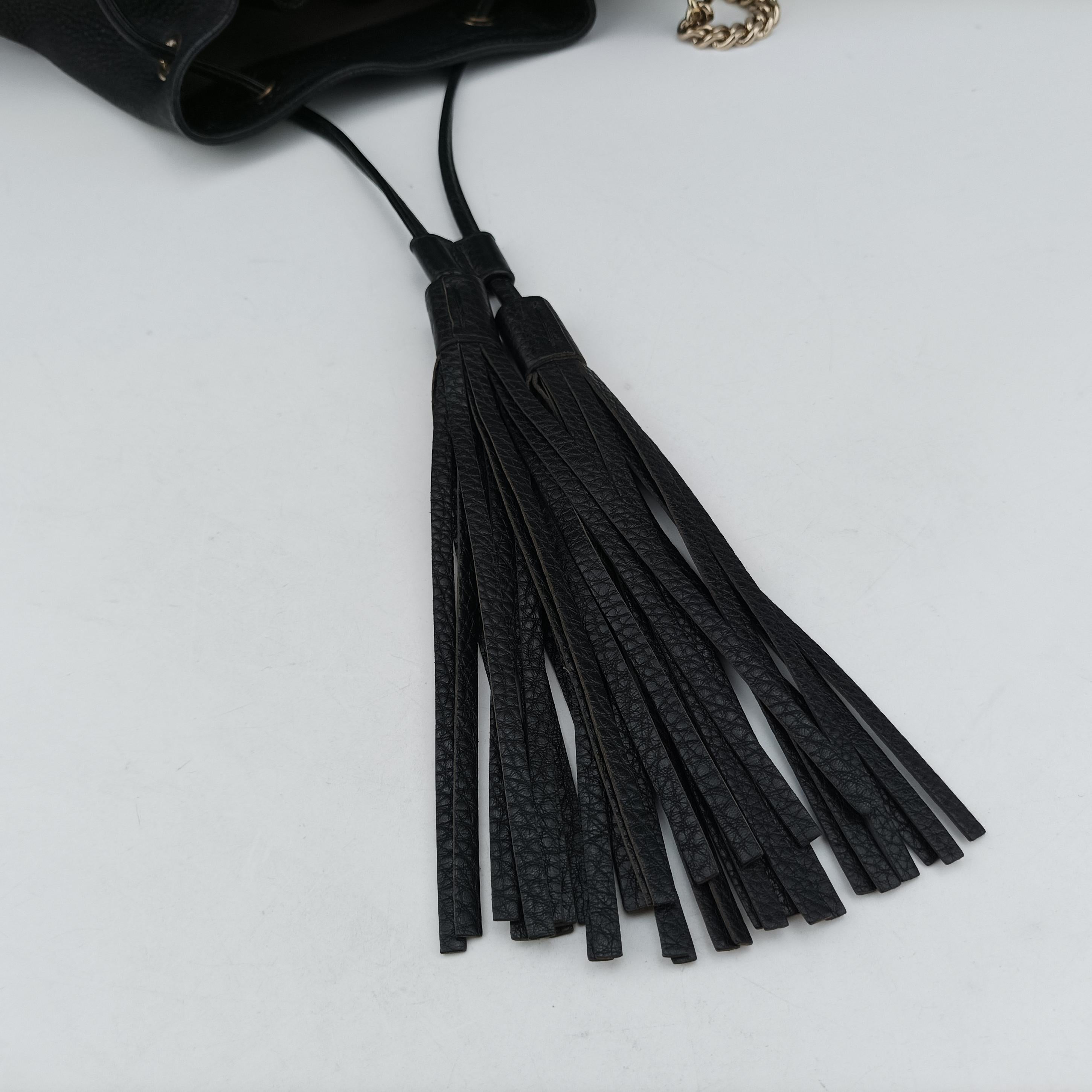 Secondhand Gucci Bamboo Fringe Tassel Bucket Black Leather 387613 shoulderbag | stylenewstar