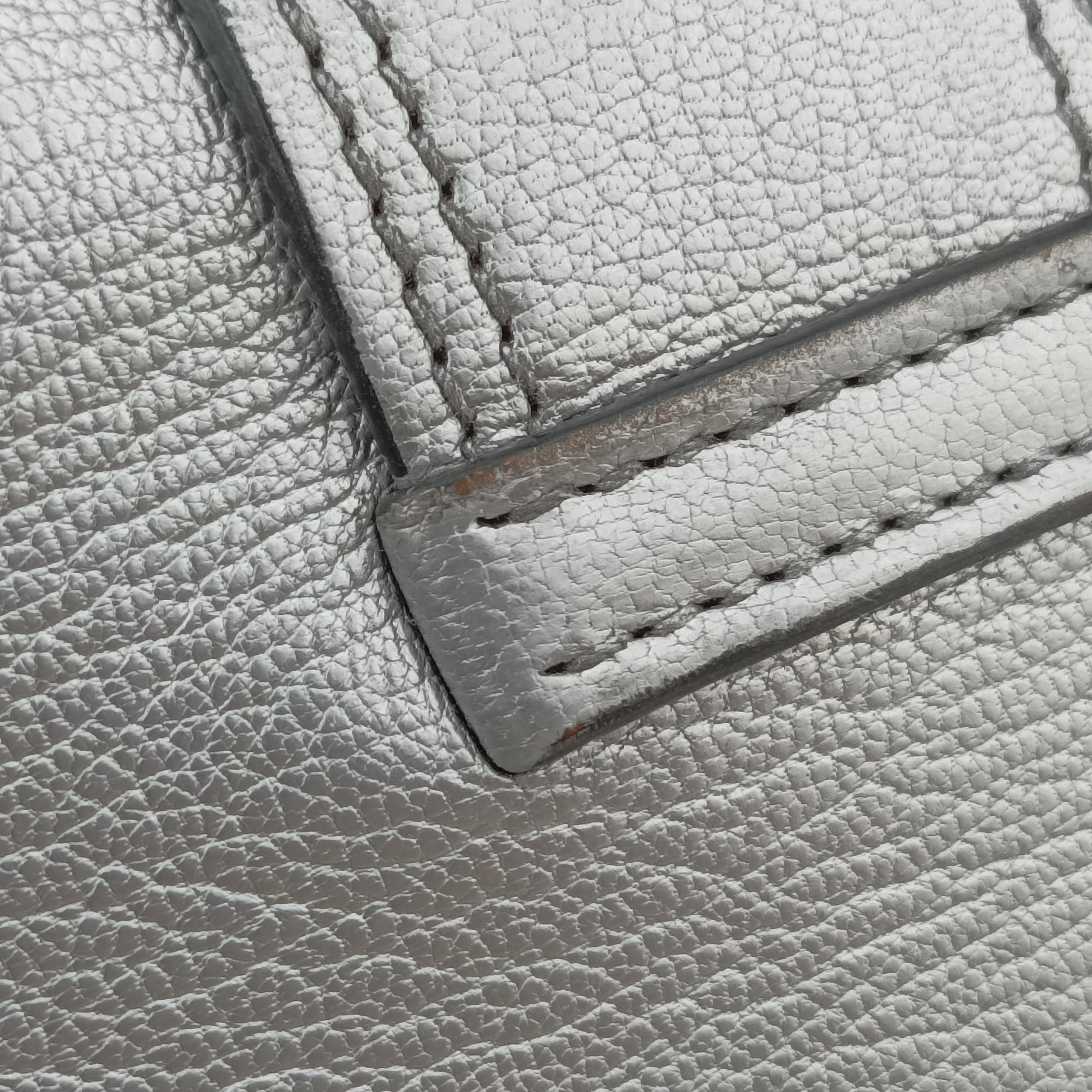 Pre-owned Miu Miu Miu Lady Silver Leather  shoulderbag | stylenewstar