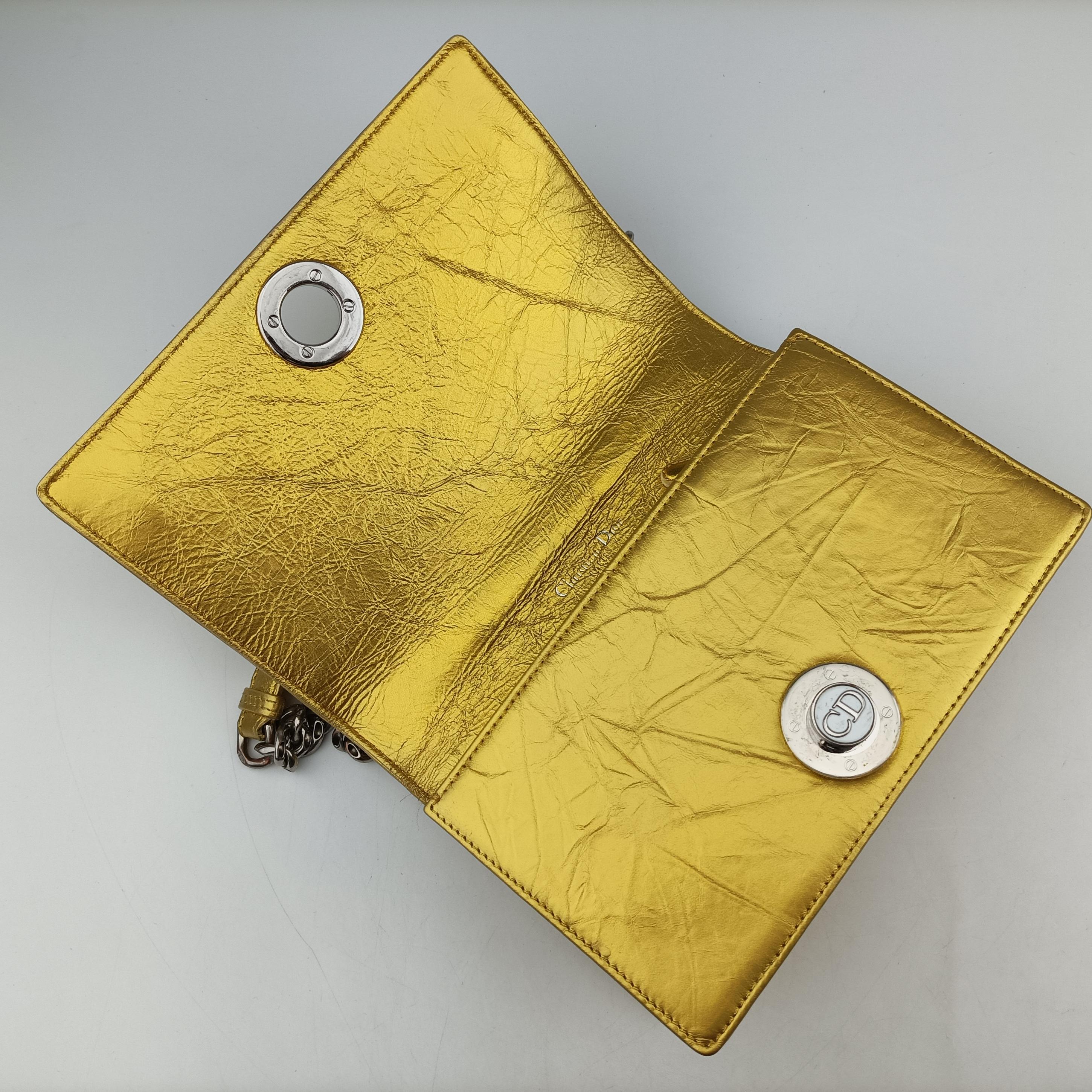 Pre-owned Christian Dior Diorama CD Clasp Golden Leather  shoulderbag | stylenewstar