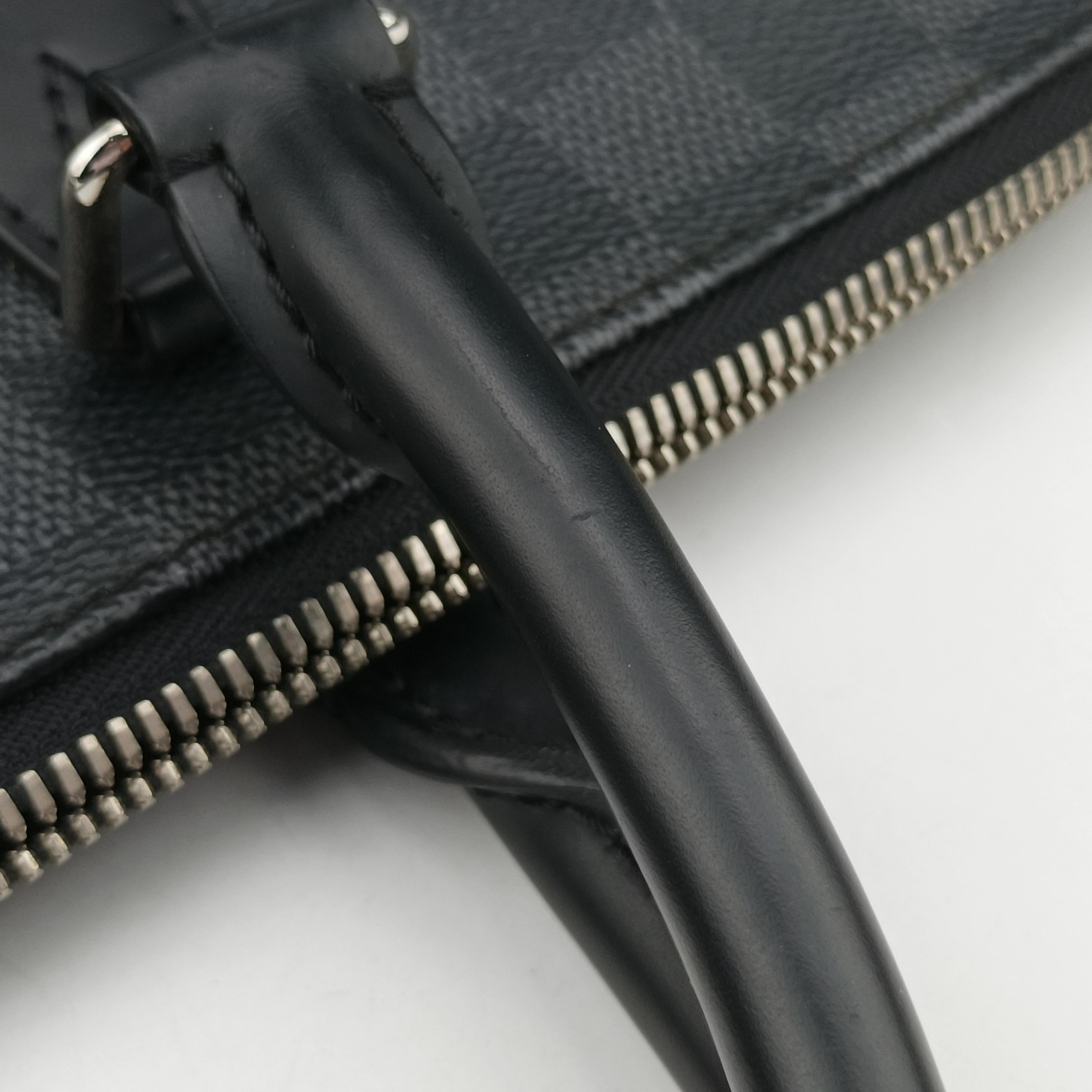 Pre-owned Louis Vuitton Porte Documents Jour Noir Damier Graphite N48224 handbag | stylenewstar