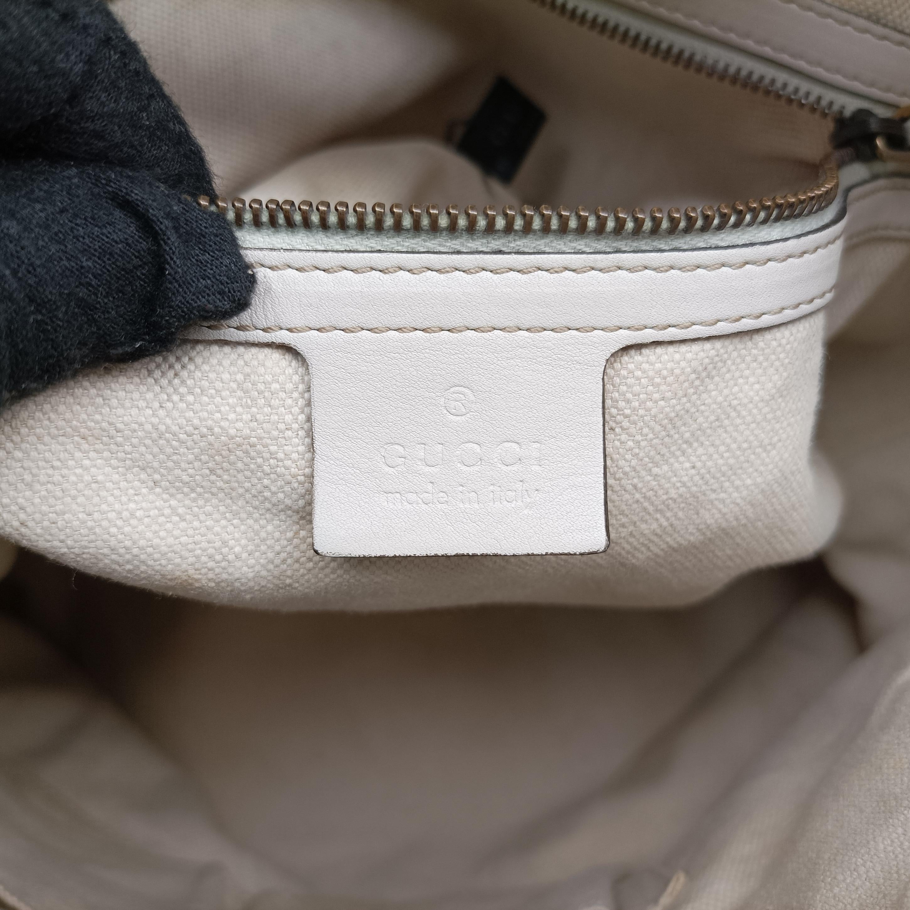 Vintage Gucci GG Running White Leather 247185 shoulderbag | stylenewstar