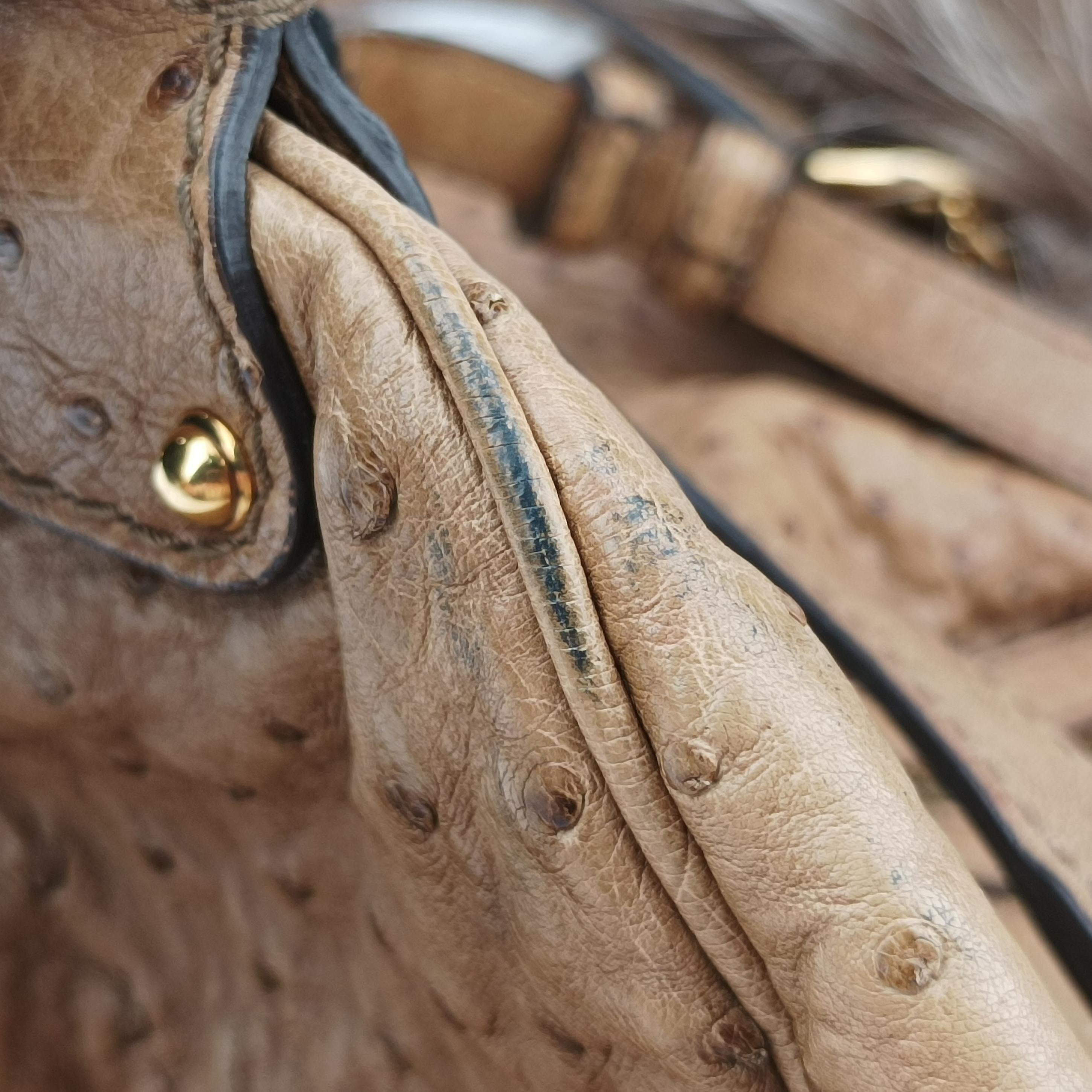 Secondhand Gucci Ostrich Sumila Tote beige Ostrich Leather 269928 shoulderbag | stylenewstar