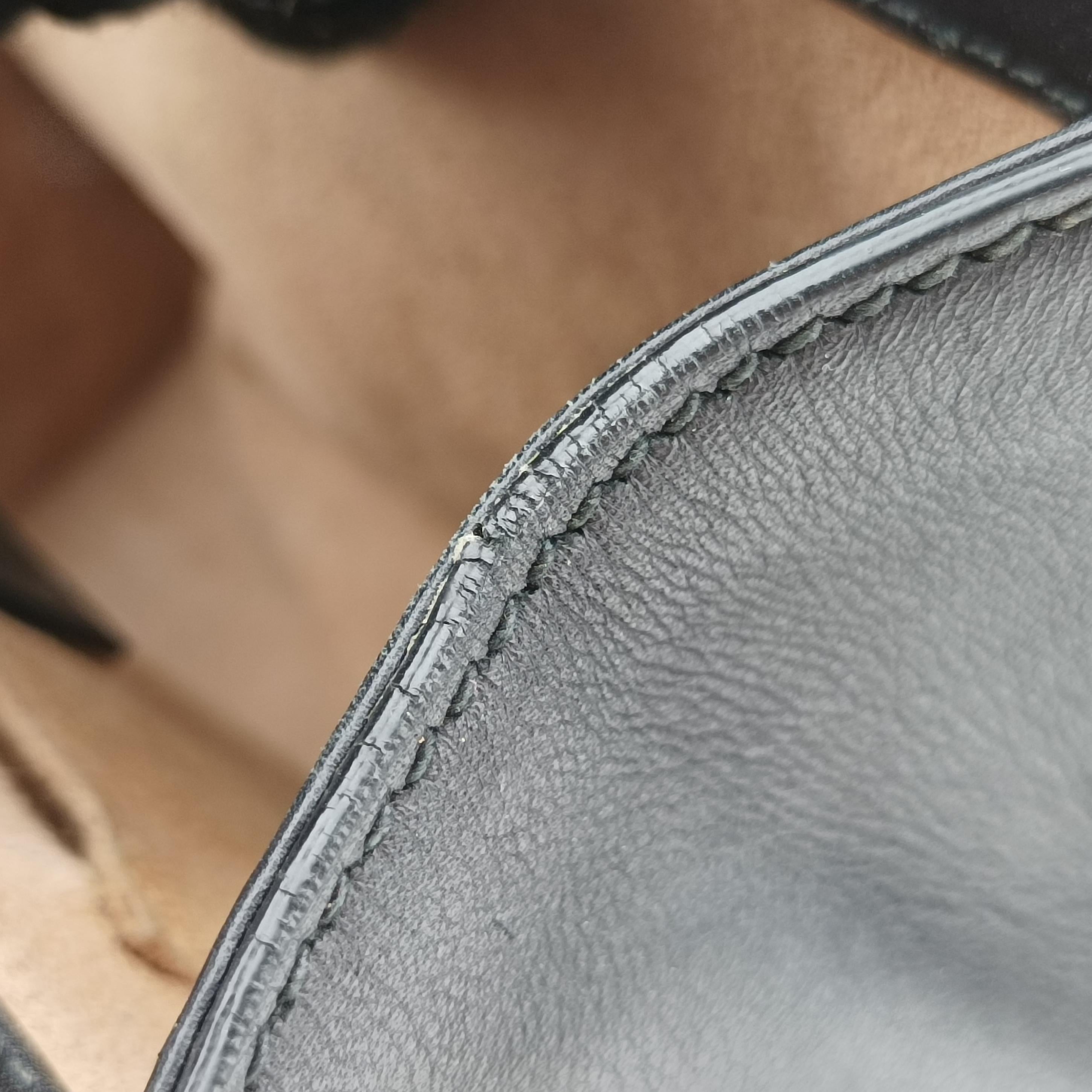 Pre-owned Gucci Padlock Black Leather 432182 shoulderbag | stylenewstar