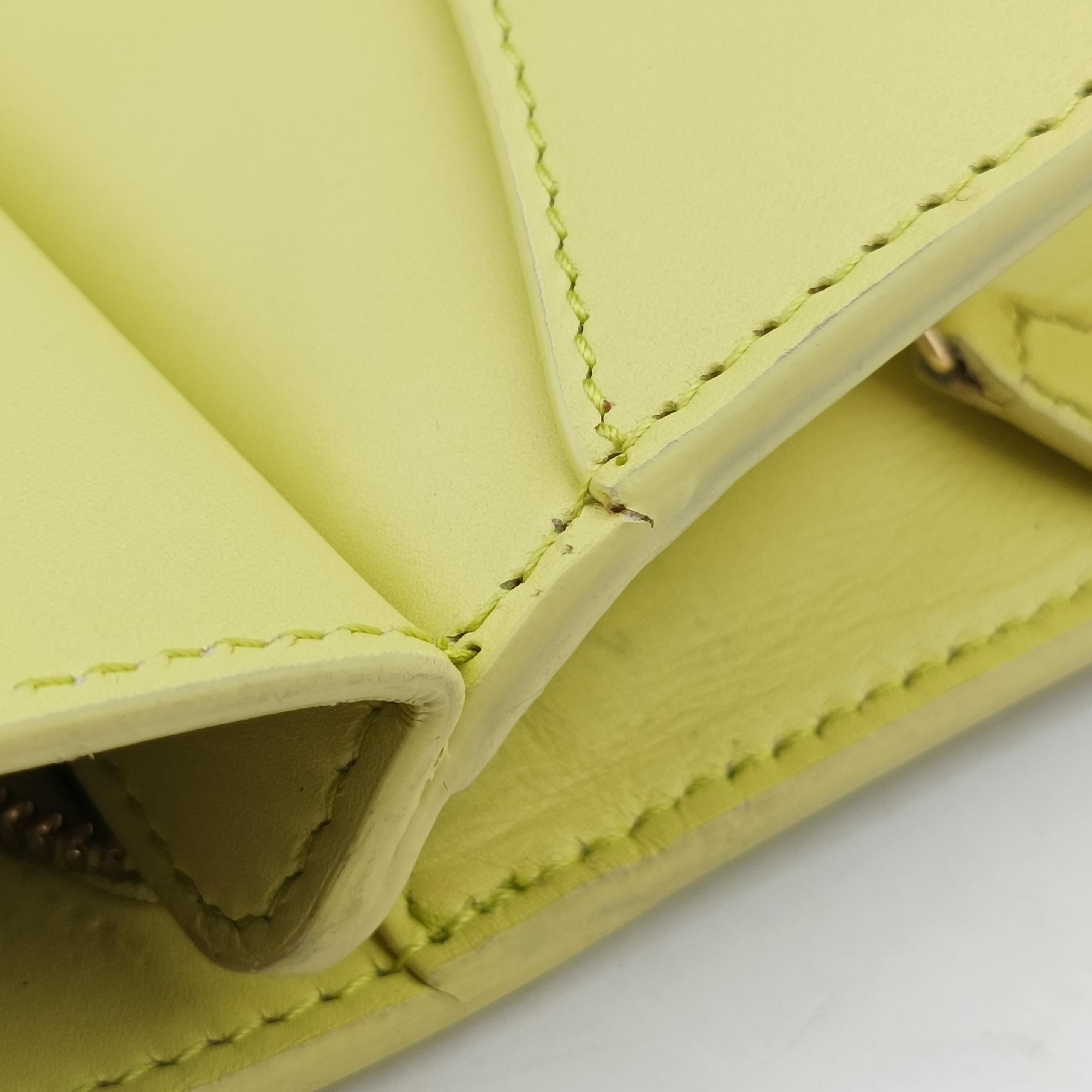 Pre-owned Balenciaga Le Dix Cartable Yellow Leather  shoulderbag | stylenewstar