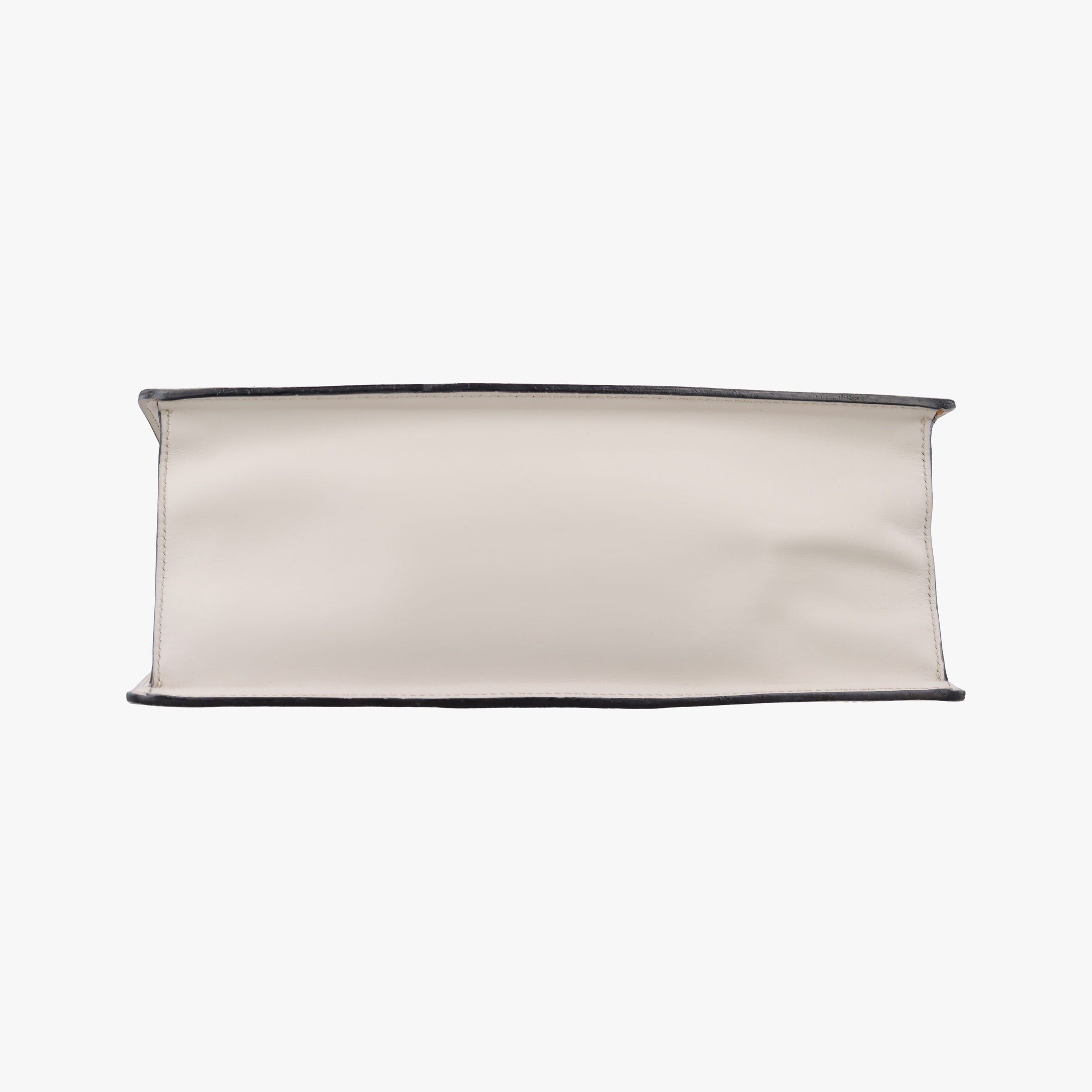 Secondhand Gucci Sylvie White Leather 431665 handbag | stylenewstar