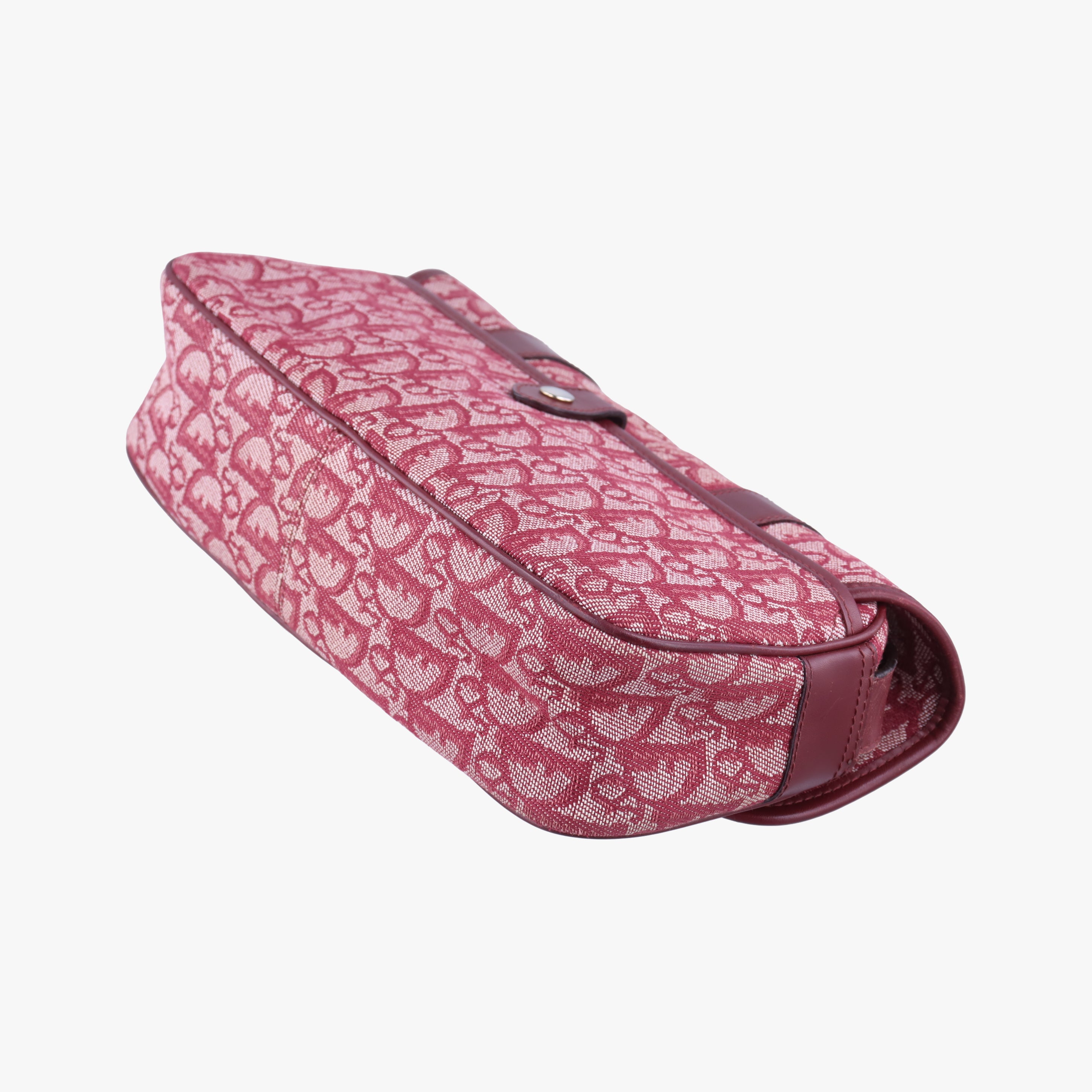 Secondhand Christian Dior Trotter Red jacquard  shoulderbag | stylenewstar