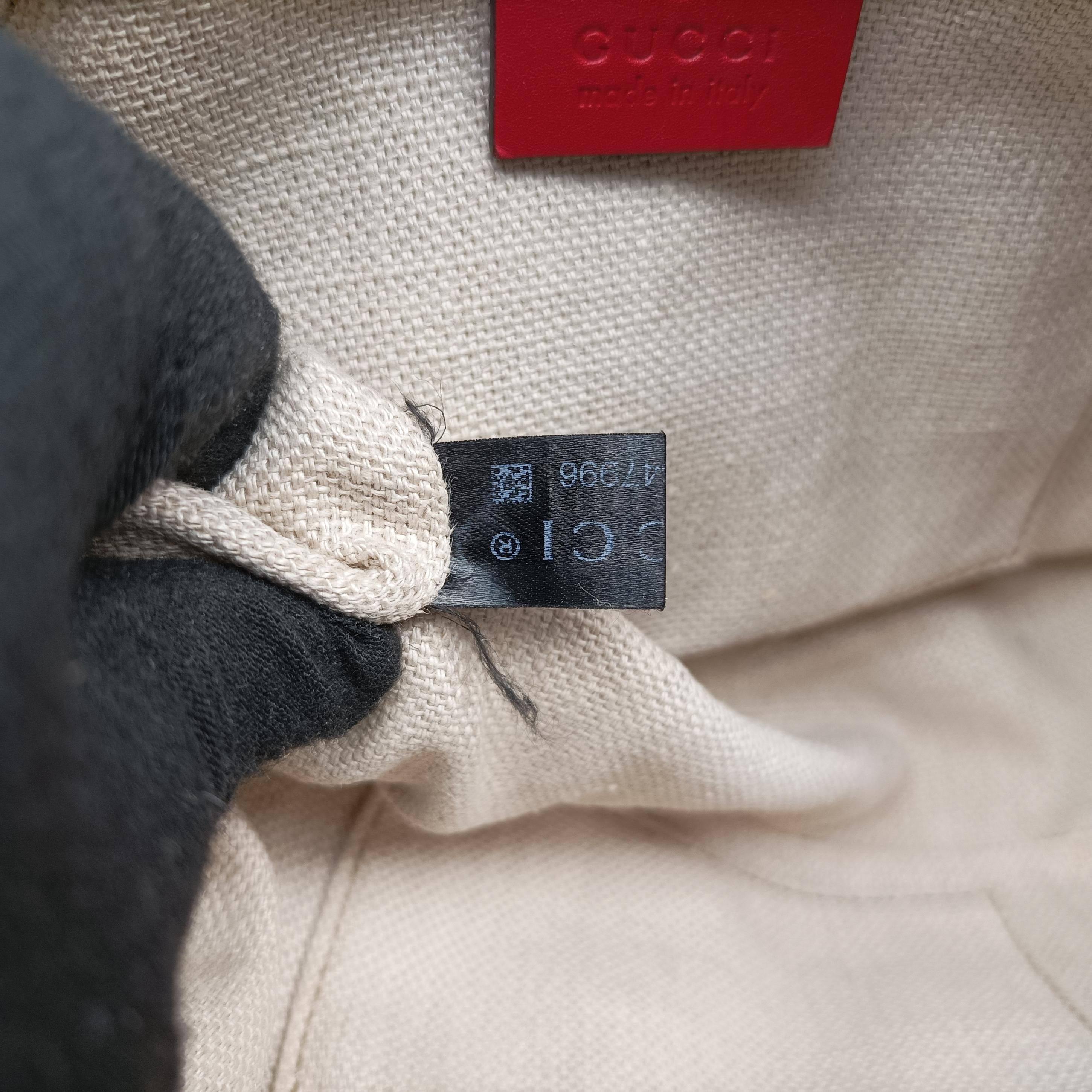 Secondhand Gucci Bee Web Red×Black Leather 412008 shoulderbag | stylenewstar