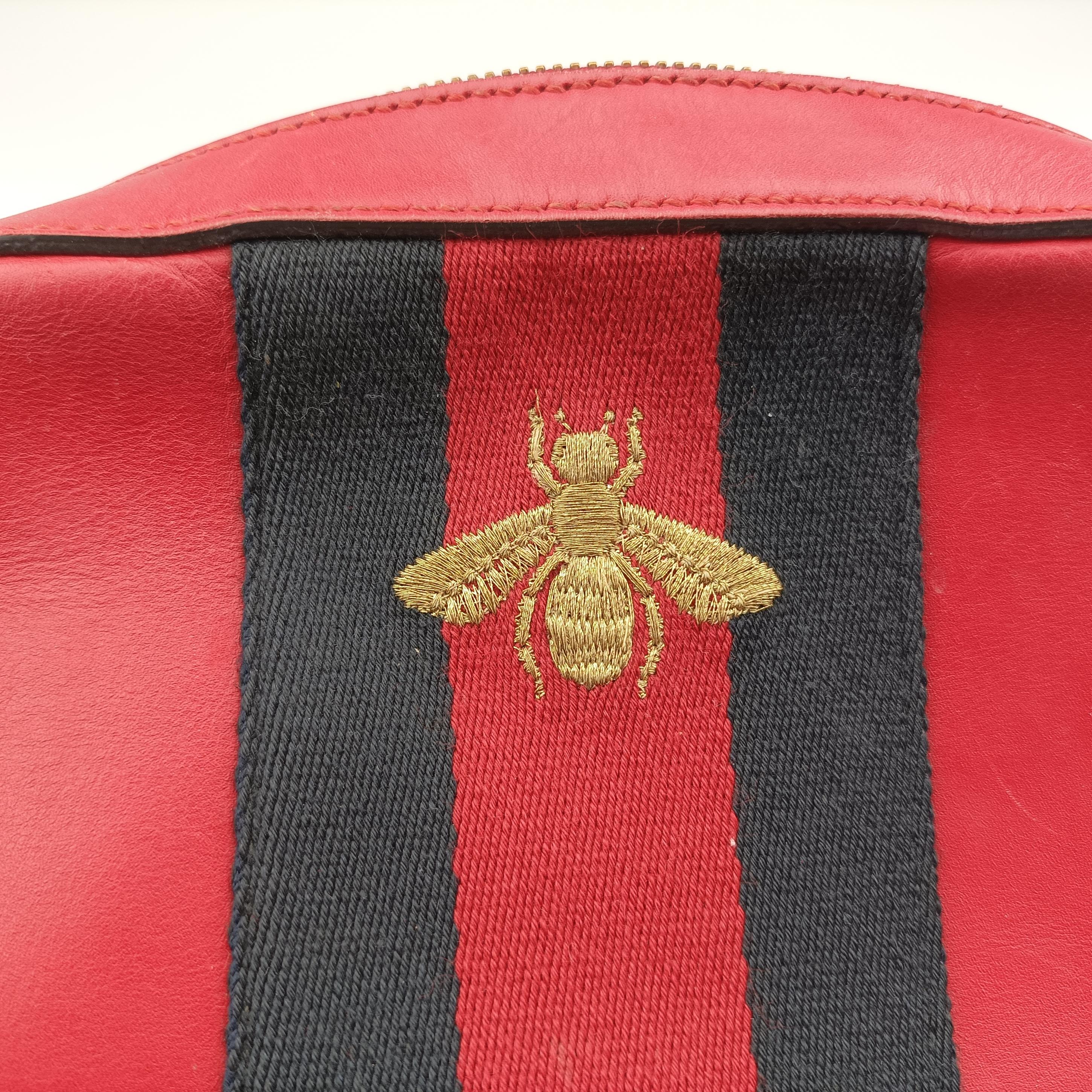 Secondhand Gucci Bee Web Red×Black Leather 412008 shoulderbag | stylenewstar