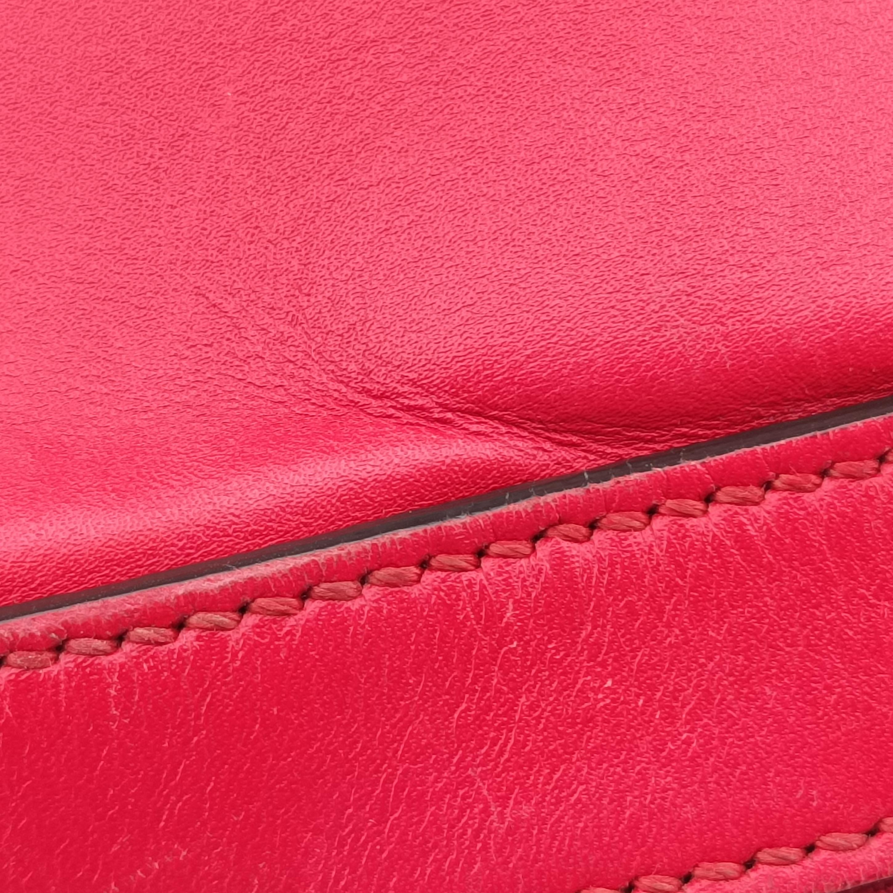 Secondhand Gucci Bee Web Red×Black Leather 412008 shoulderbag | stylenewstar
