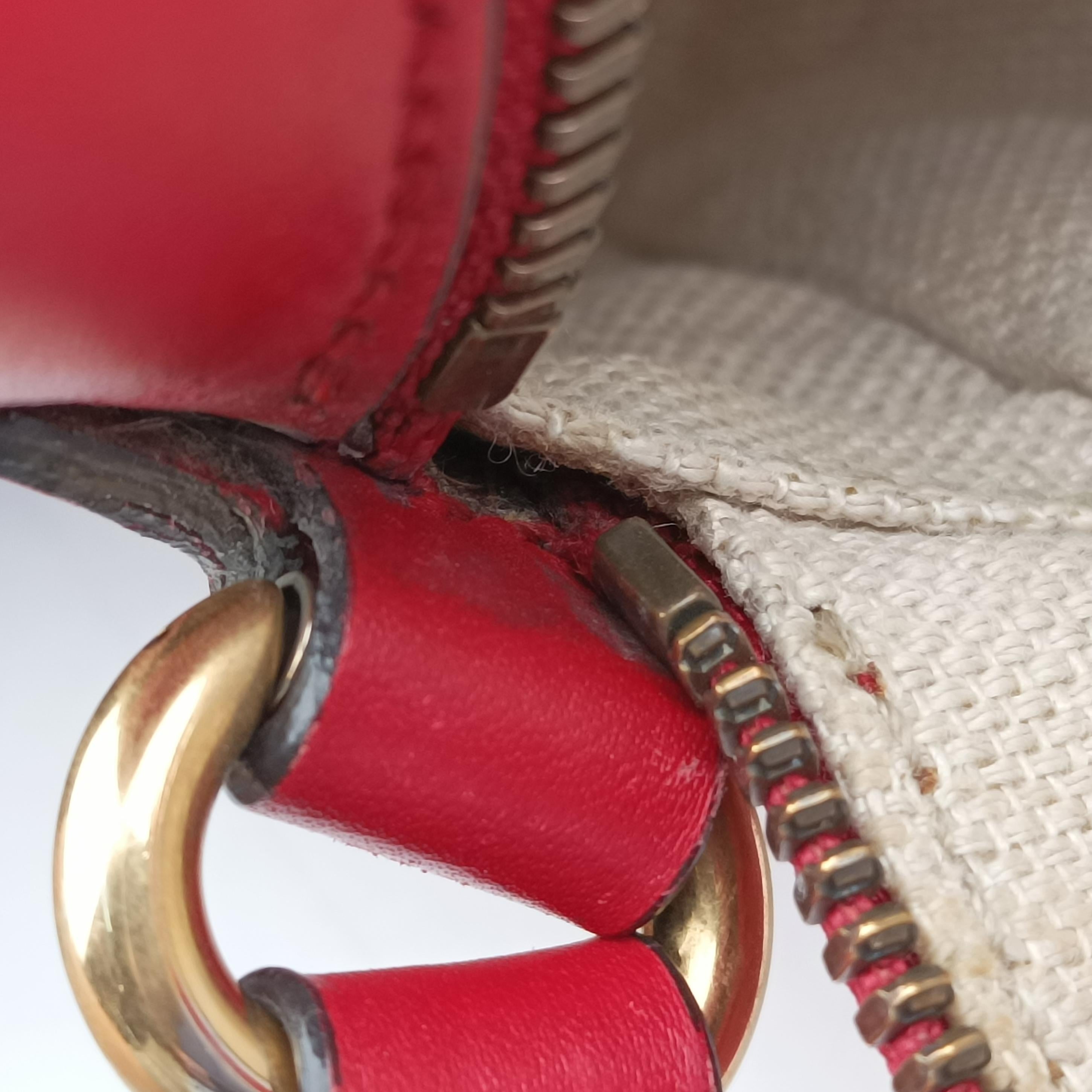 Secondhand Gucci Bee Web Red×Black Leather 412008 shoulderbag | stylenewstar
