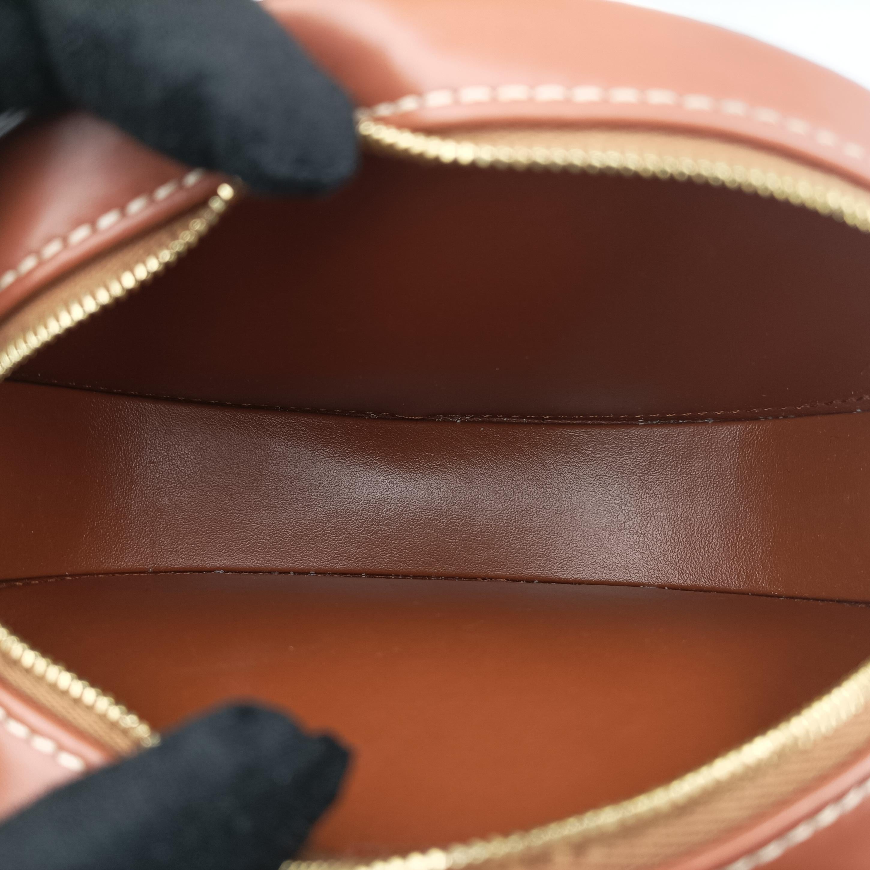 Pre-owned Celine Oval Purse Cuir Triomphe Brown Leather  shoulderbag | stylenewstar