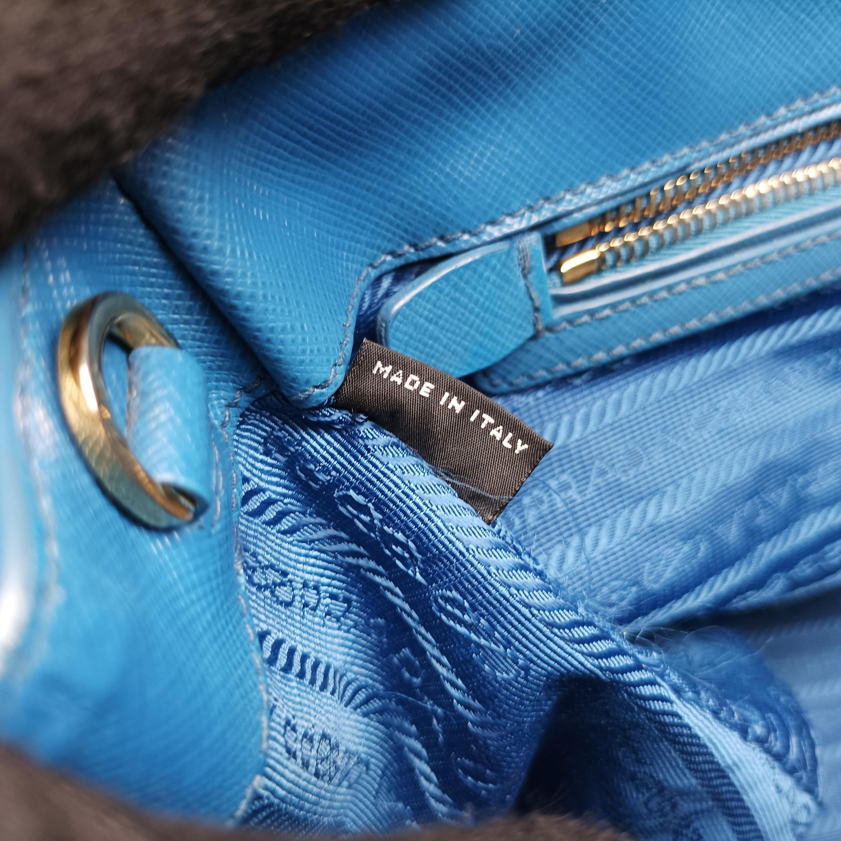 Vintage Prada Galleria Blue SAFFIANO Leather BN1801 shoulderbag | stylenewstar