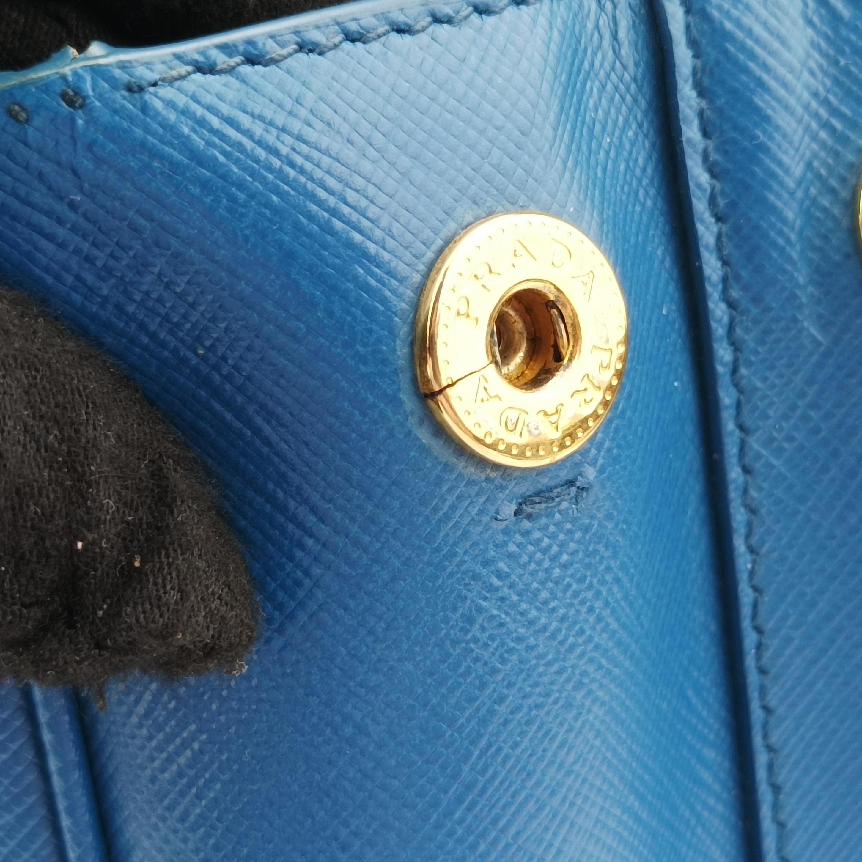Vintage Prada Galleria Blue SAFFIANO Leather BN1801 shoulderbag | stylenewstar