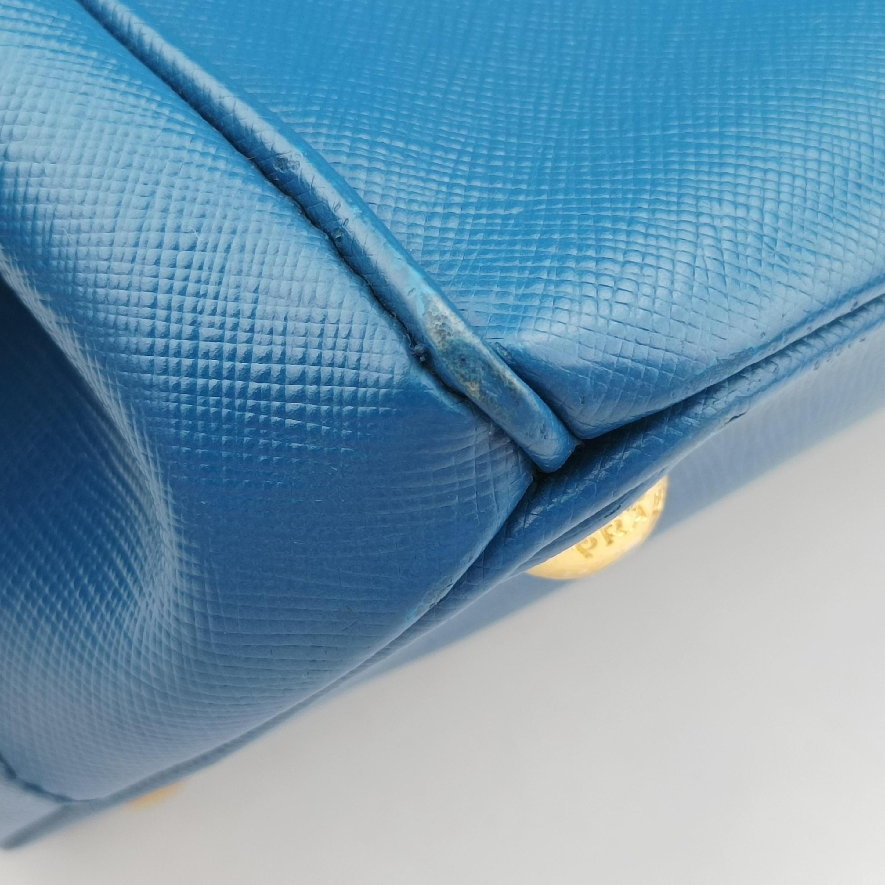 Vintage Prada Galleria Blue SAFFIANO Leather BN1801 shoulderbag | stylenewstar