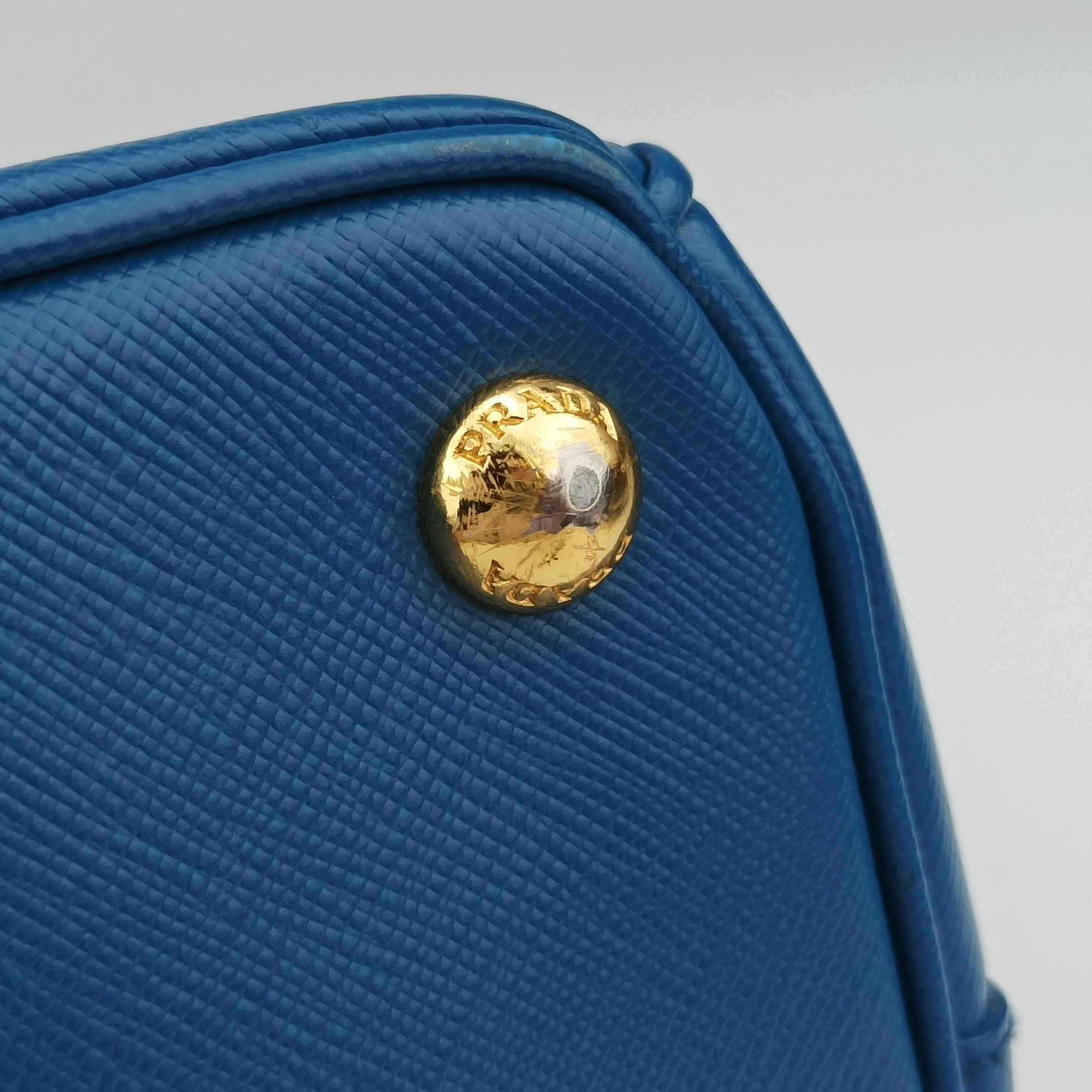 Vintage Prada Galleria Blue SAFFIANO Leather BN1801 shoulderbag | stylenewstar