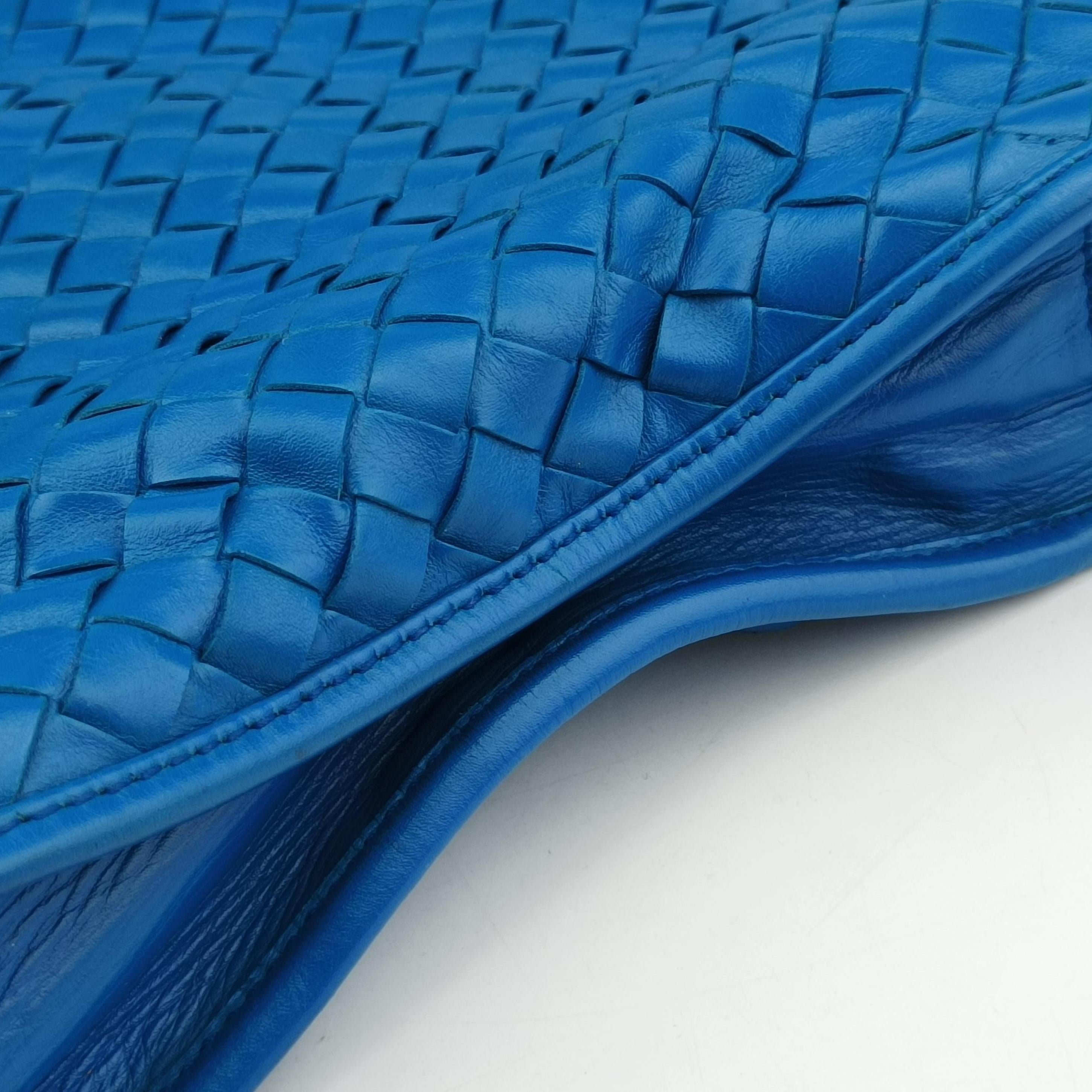 Secondhand Bottega Veneta Intrecciato Blue lambskin  handbag | stylenewstar